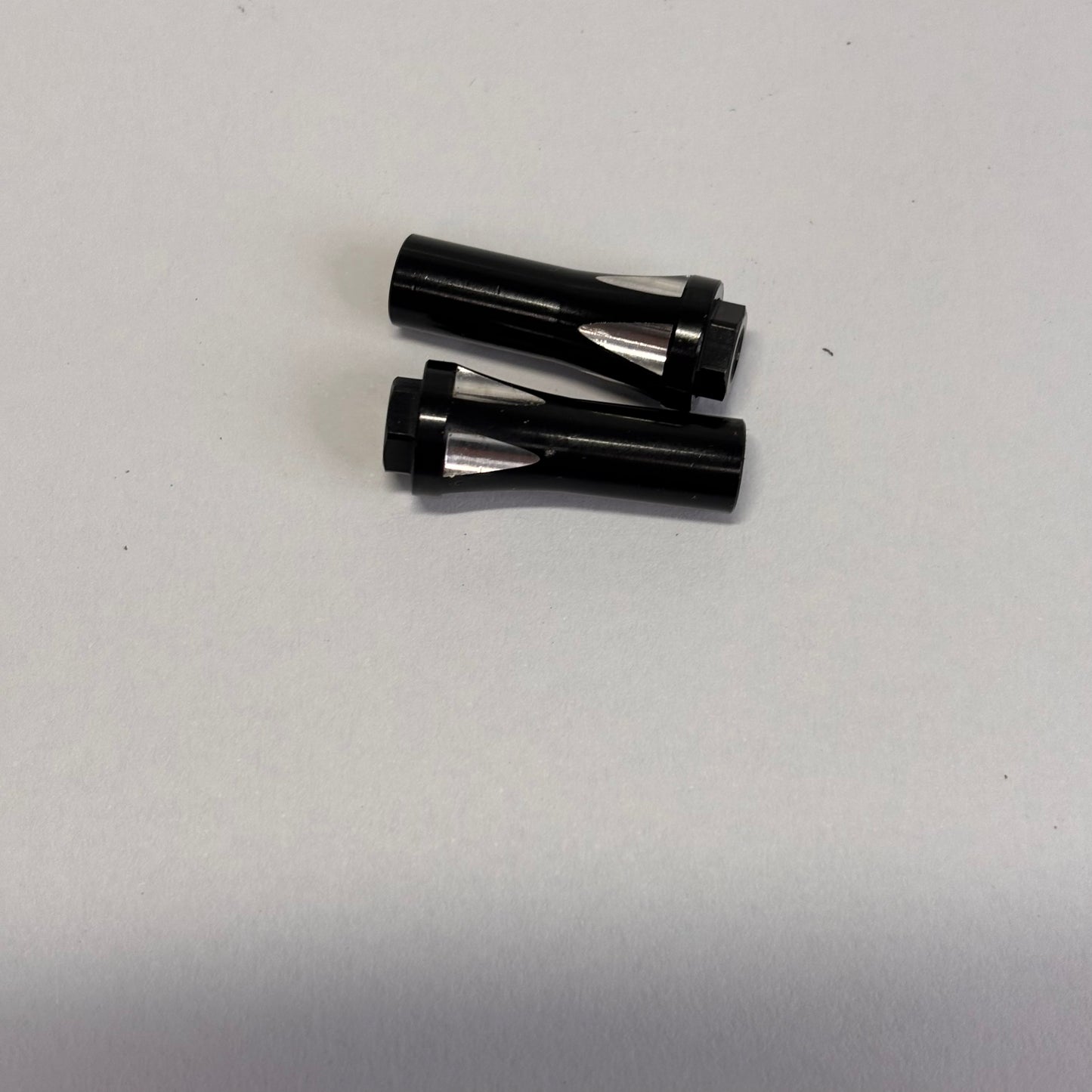 Reve D Front Body Mount Posts Black Alloy