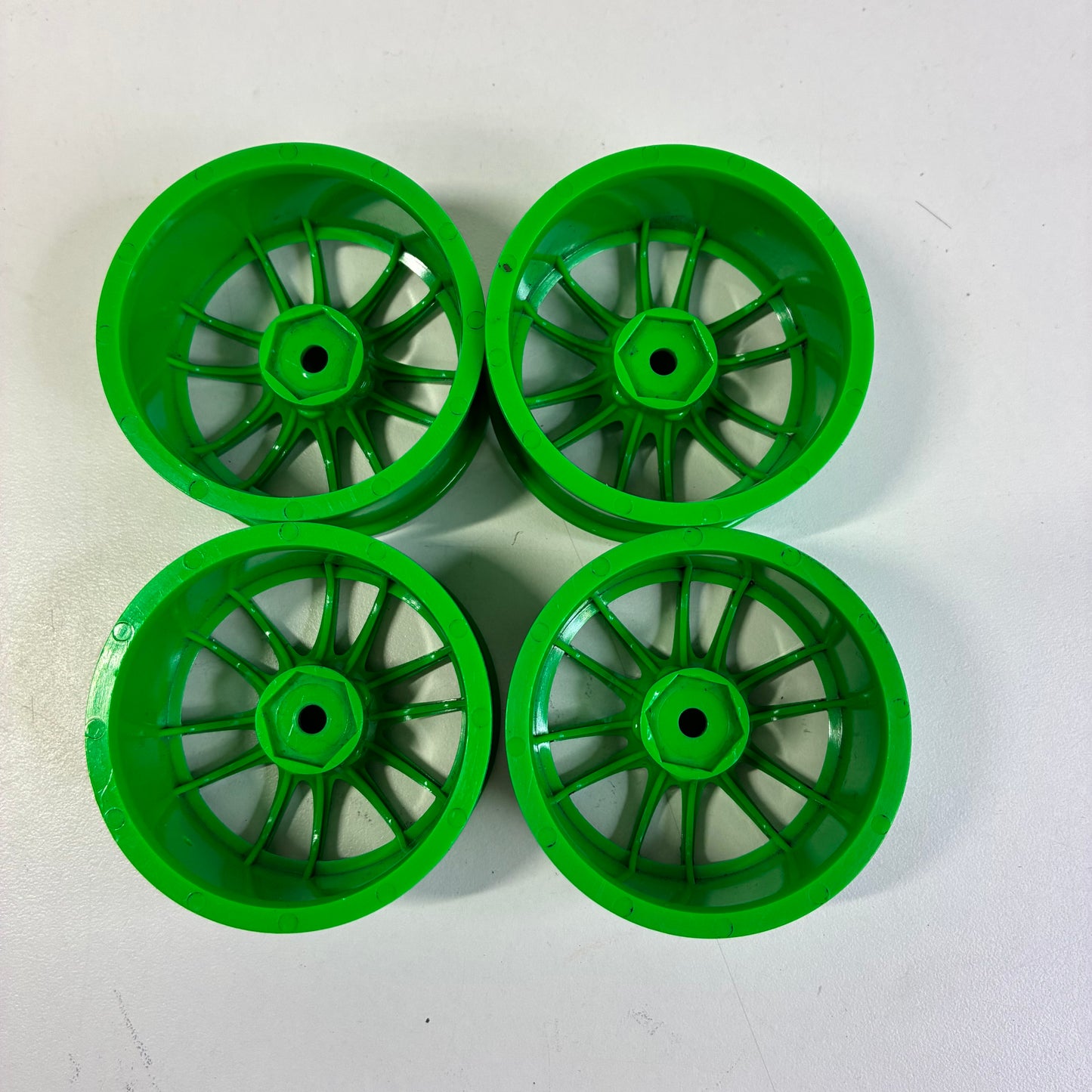 Yokomo GTC 01 Enkei Wheels Green Offset 4