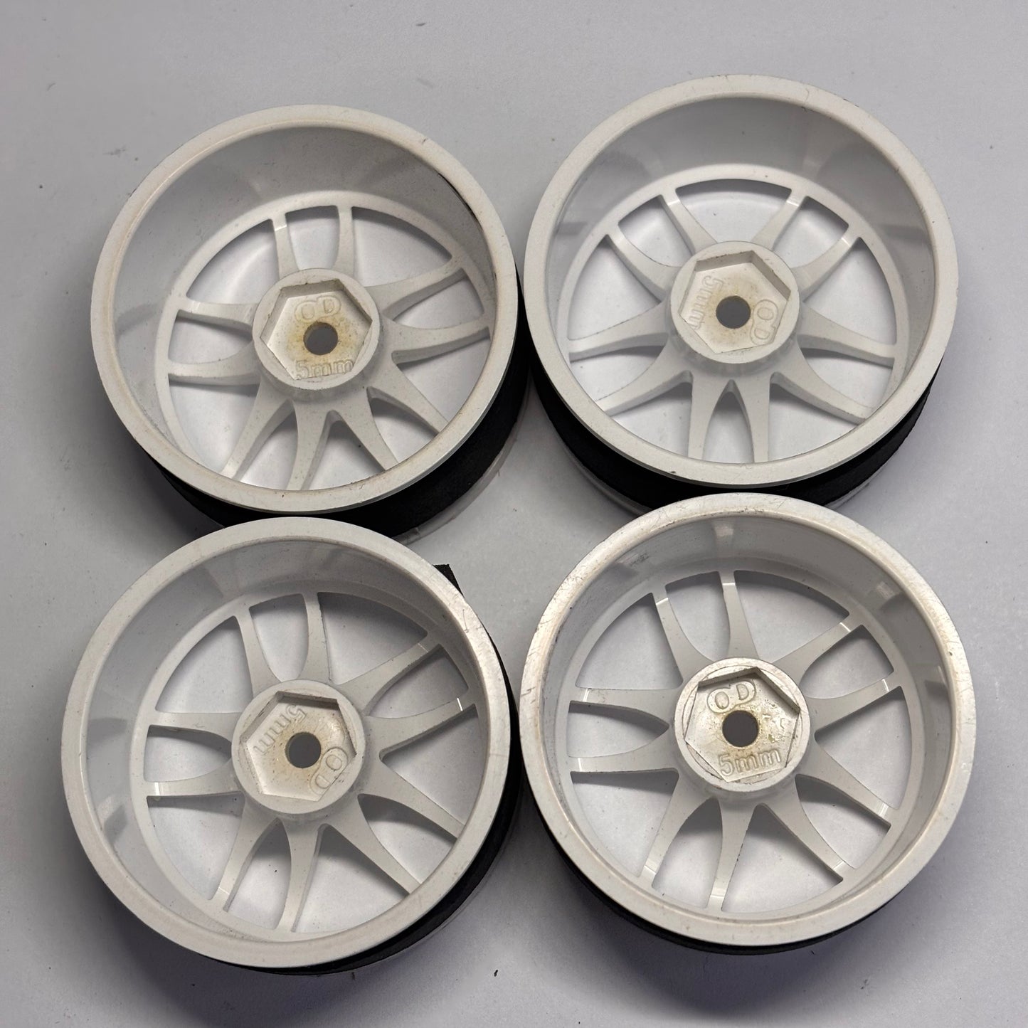 Overdose Wheels White Work Emoticon Offset 5