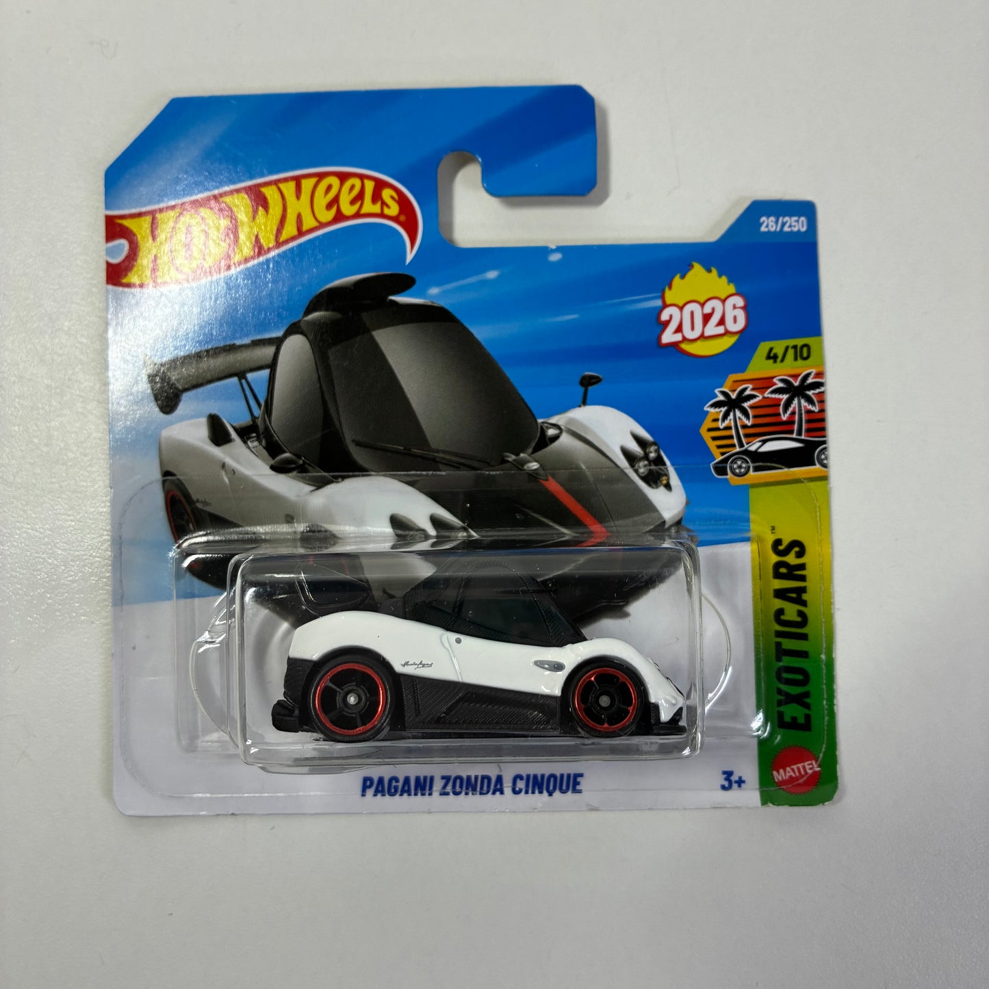 Hot Wheels PAGANI ZONDA CINQUE White Black Red Stripe