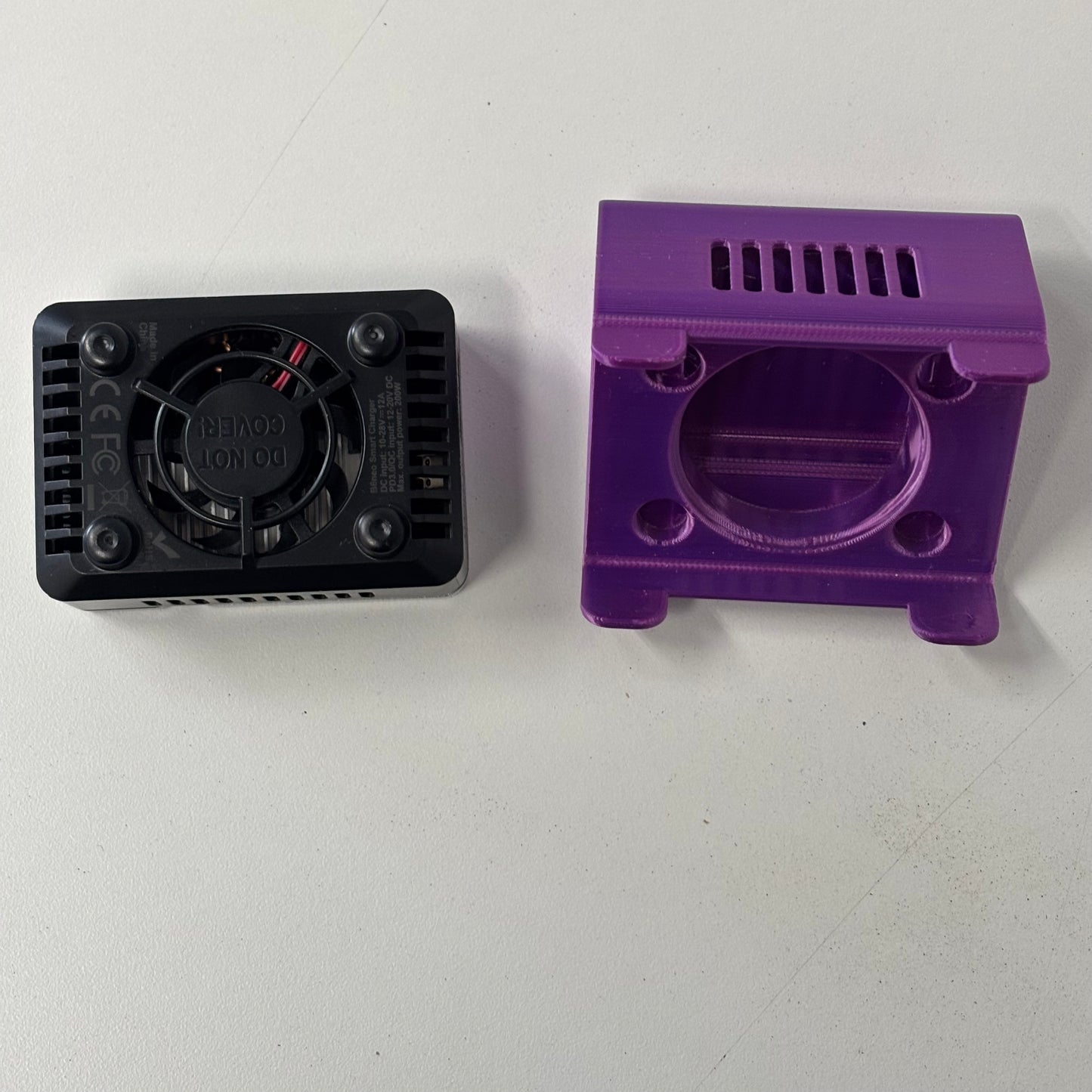 SkyRC B6 Neo Nano Charger & Printed Stand
