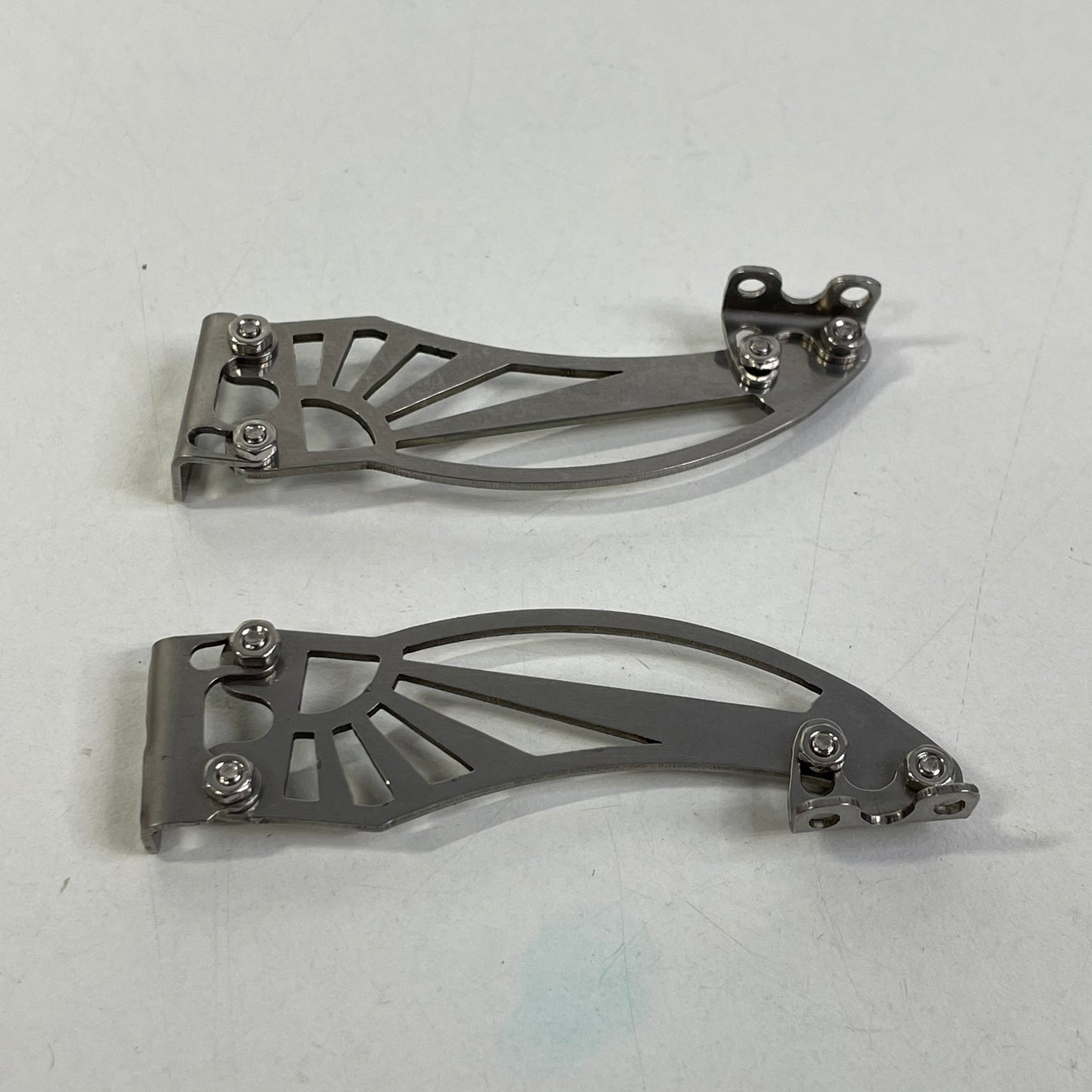 Spoiler Mounts Metal