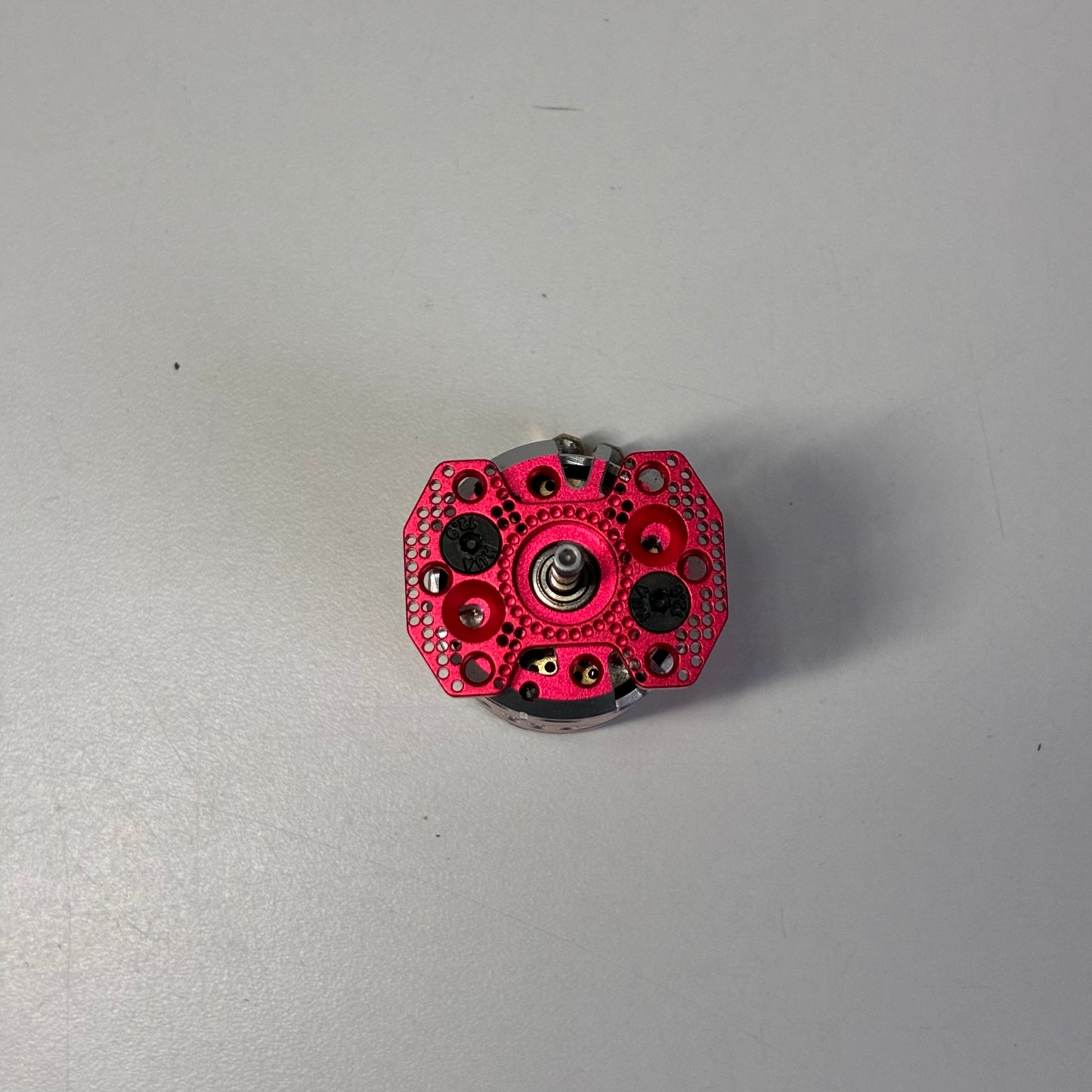 Acuvance Red Merv-Era A’s Lab 13.5T Motor Brushless Boxed & Adapter