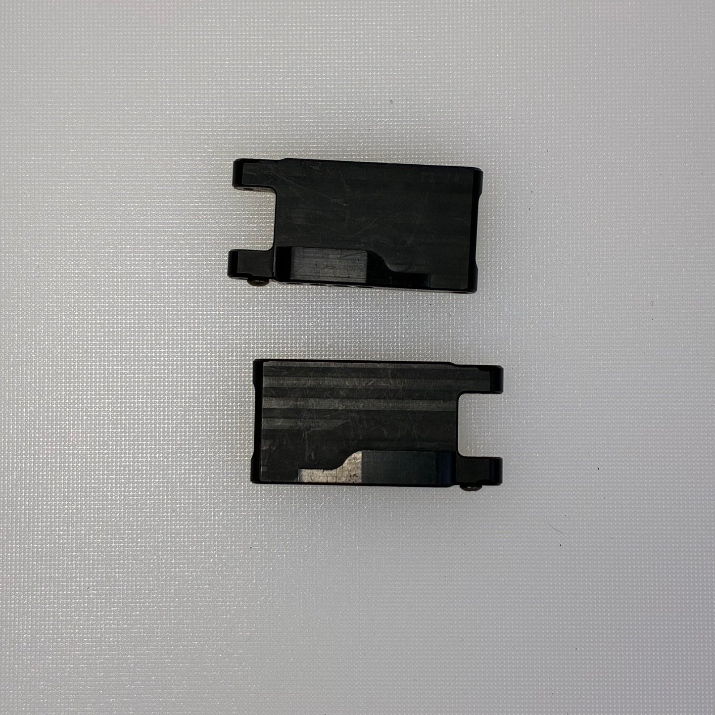 Reve D Rear Lower Arms Resin 42.0 0.0A - 42.0 0.0B