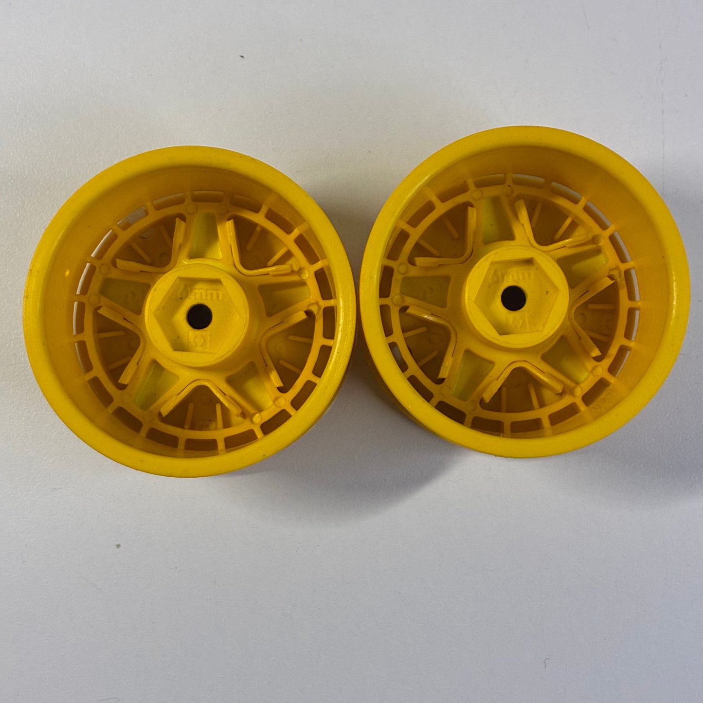 HPI Turbo Fiveteen52 Yellow Black Wheels 6mm Pair