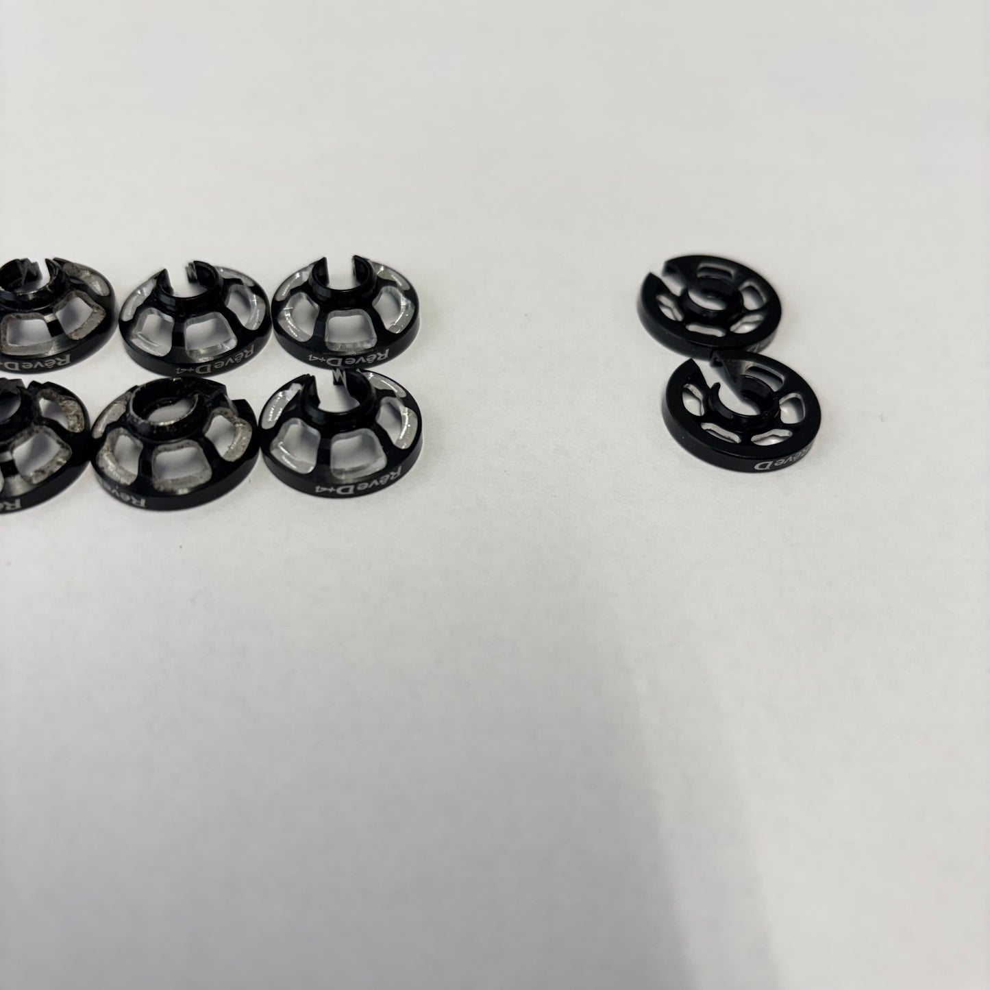 Reve D Spring Retainers +6 +4 0 Black Alloy