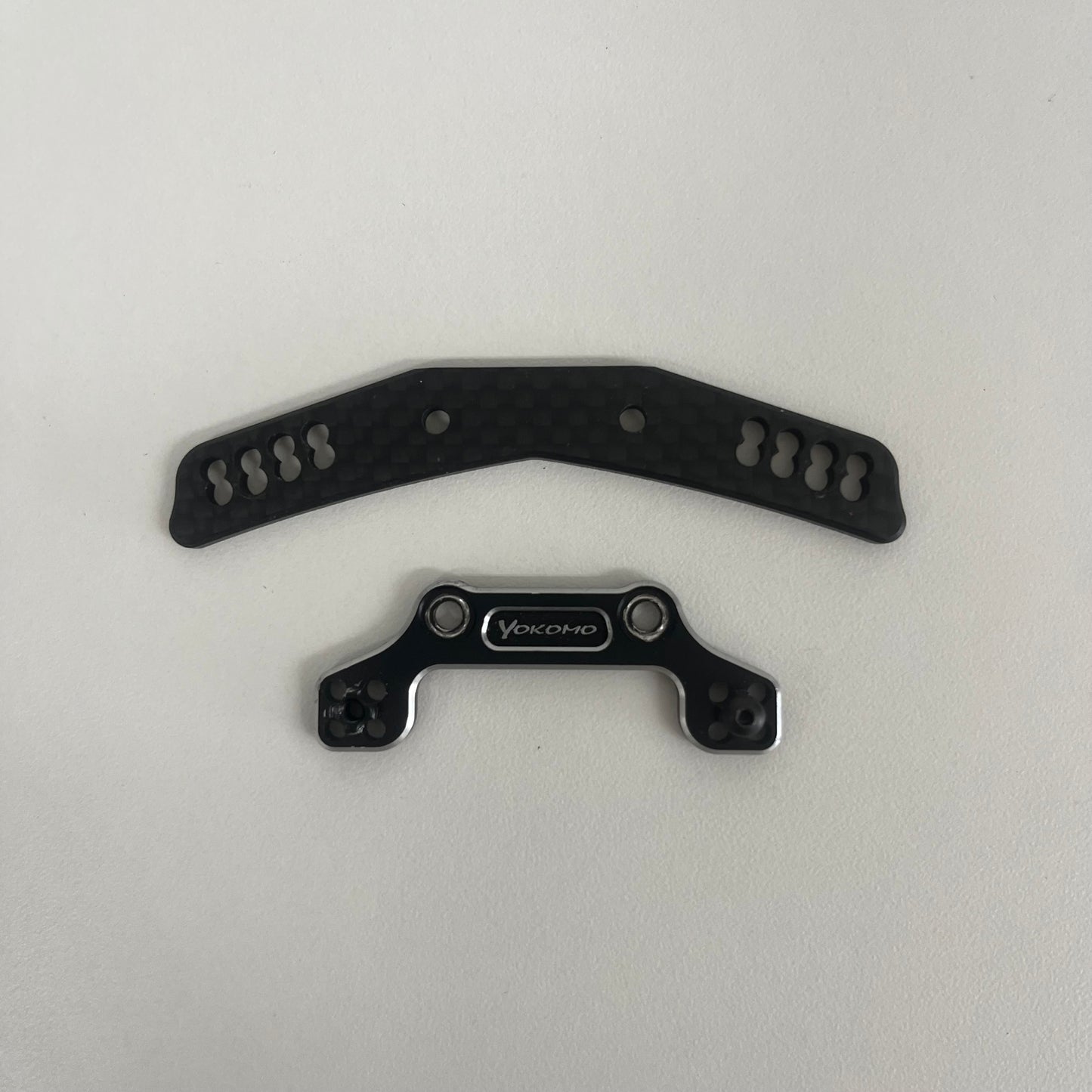 Yokomo Hybrid Front Alloy Carbon Shock Tower Black