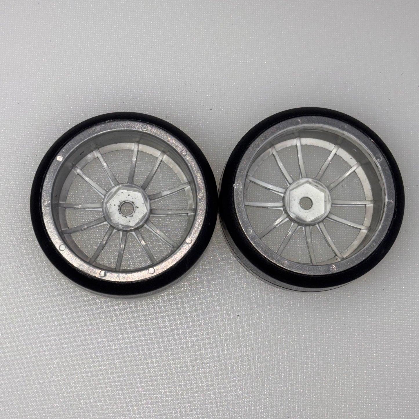 Yokomo Silver Wheels And Tyres Offset 3mm