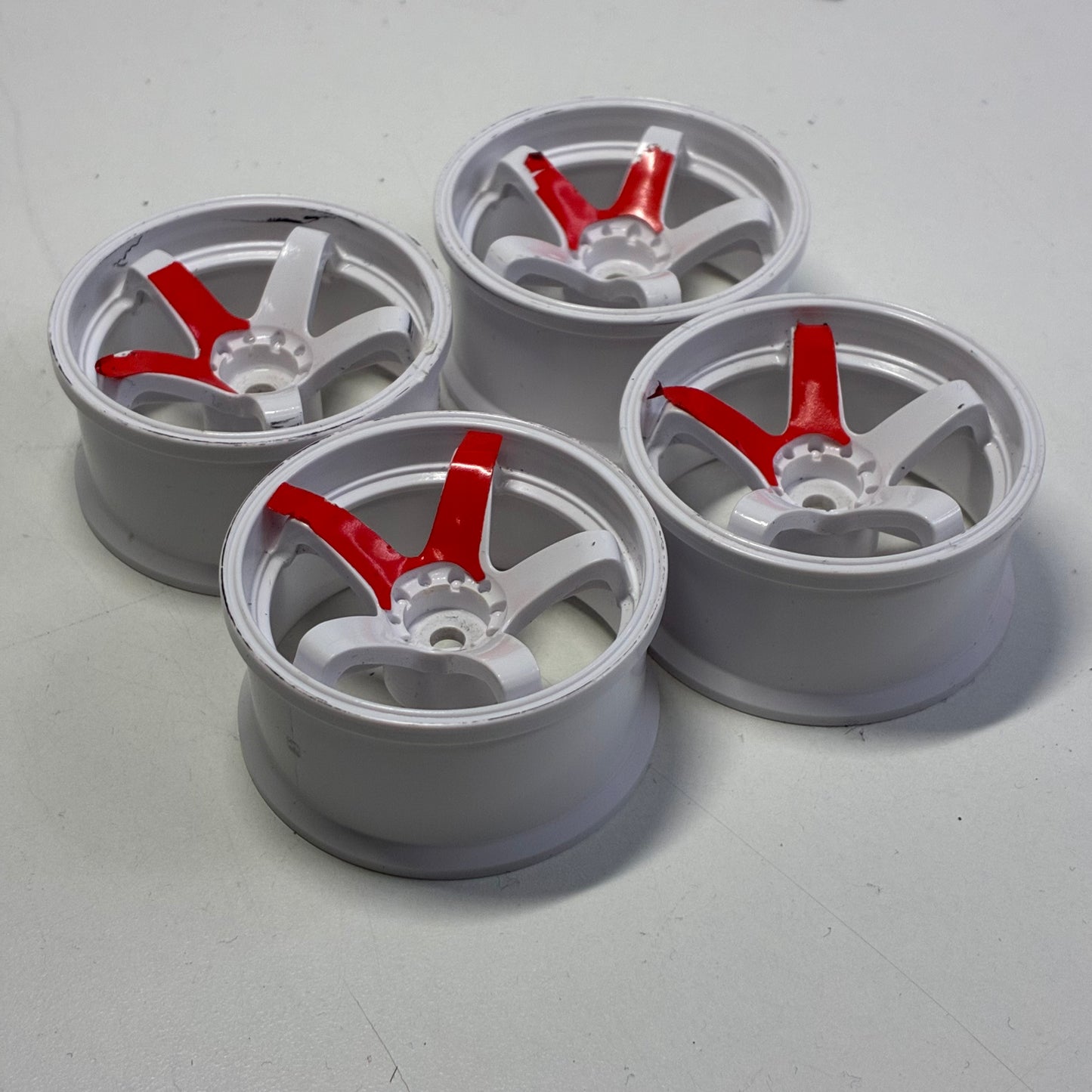 White Red Wheels 8mm Offset