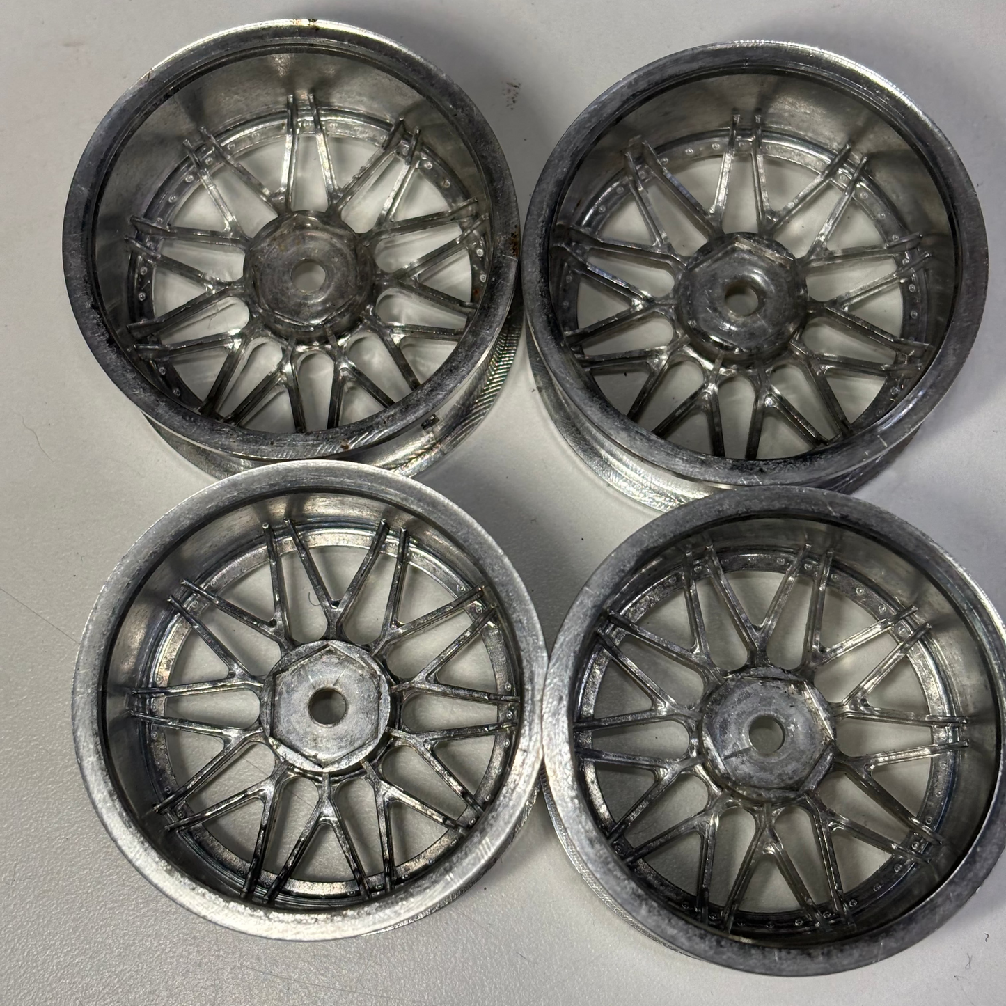 Yokomo Chrome Wheels Offset 6?