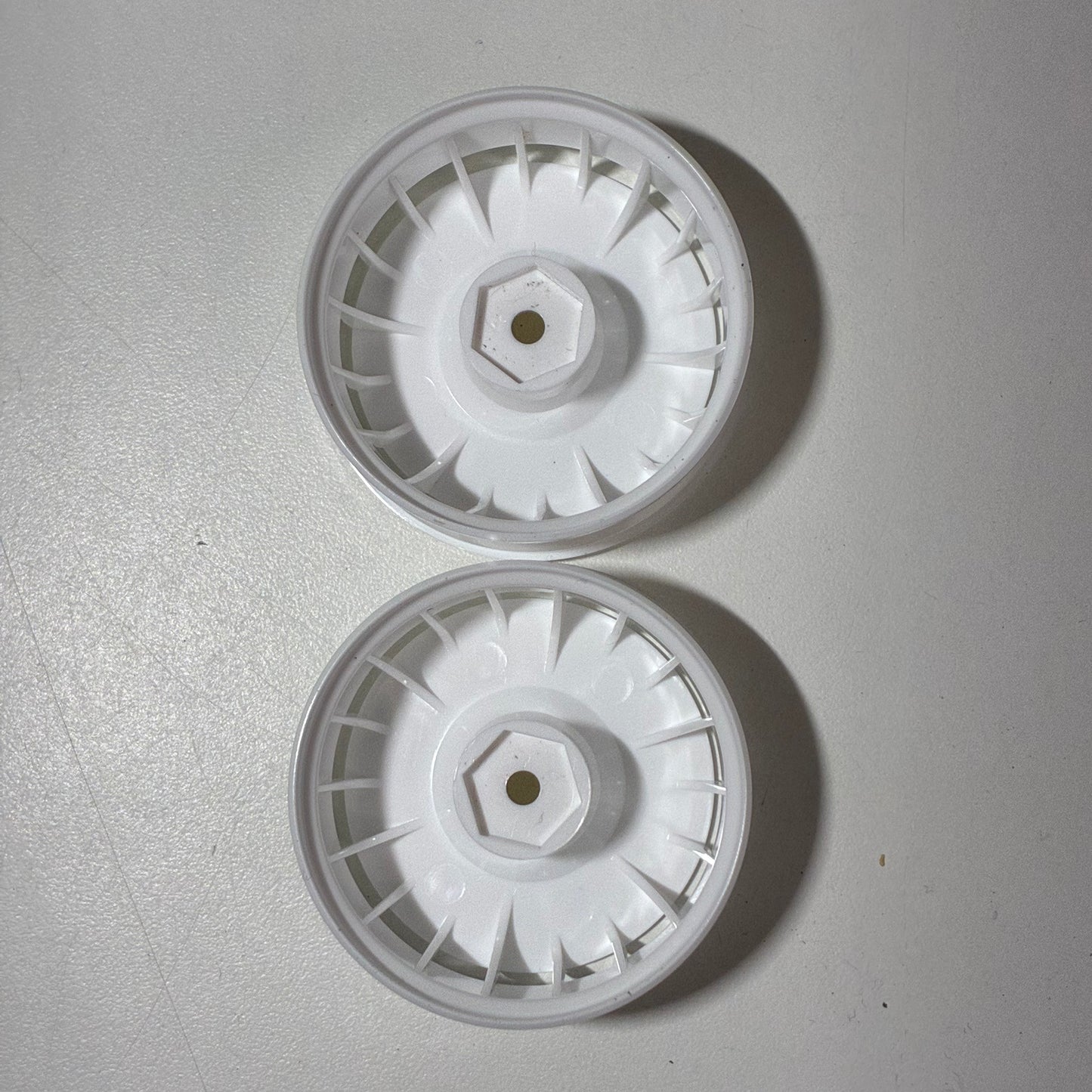 Reve D White Wheels Offset 4