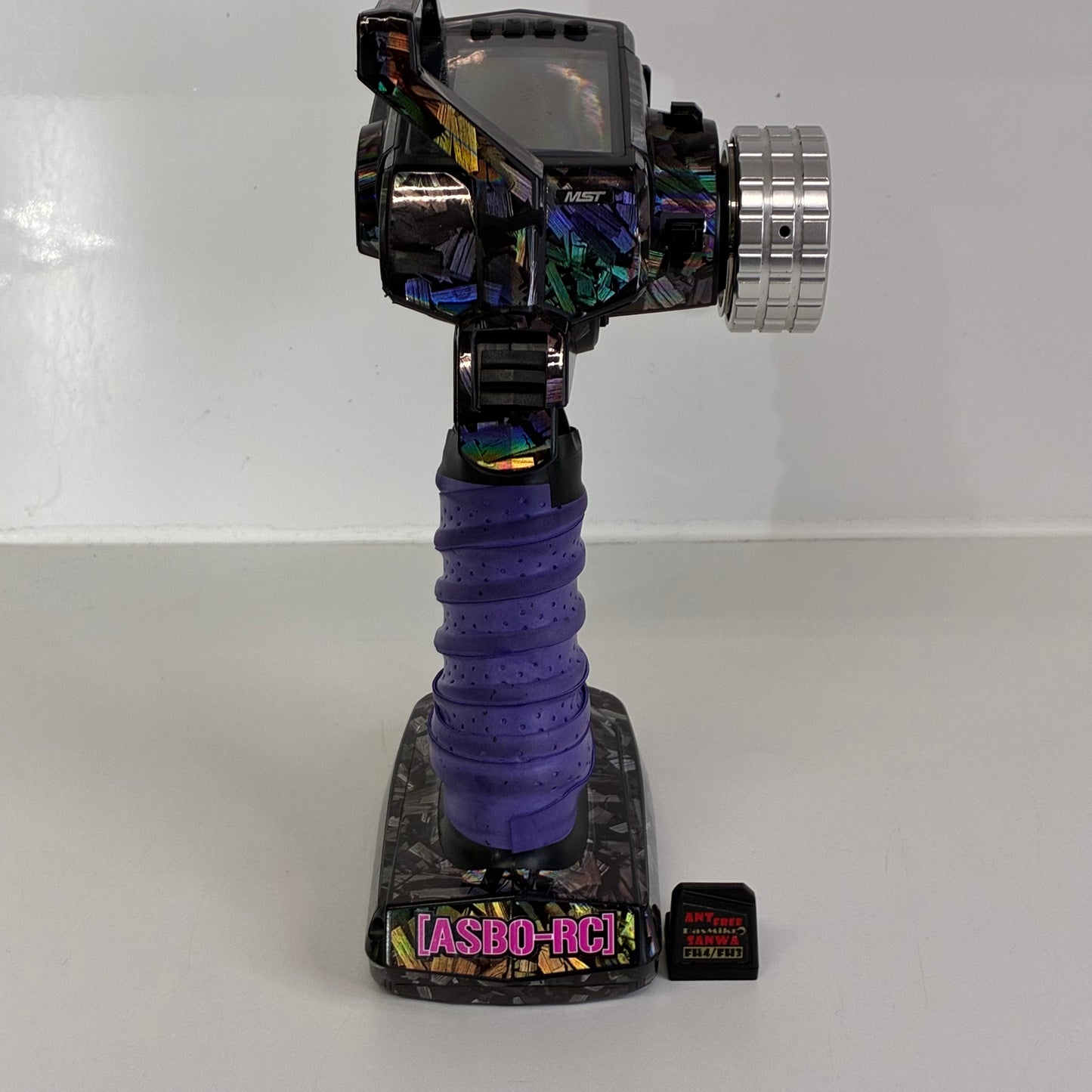 Sanwa MTS 4-Channel Radio Transmitter With FH3 / FH4 Compatible Receiver Forged Carbon Wrap