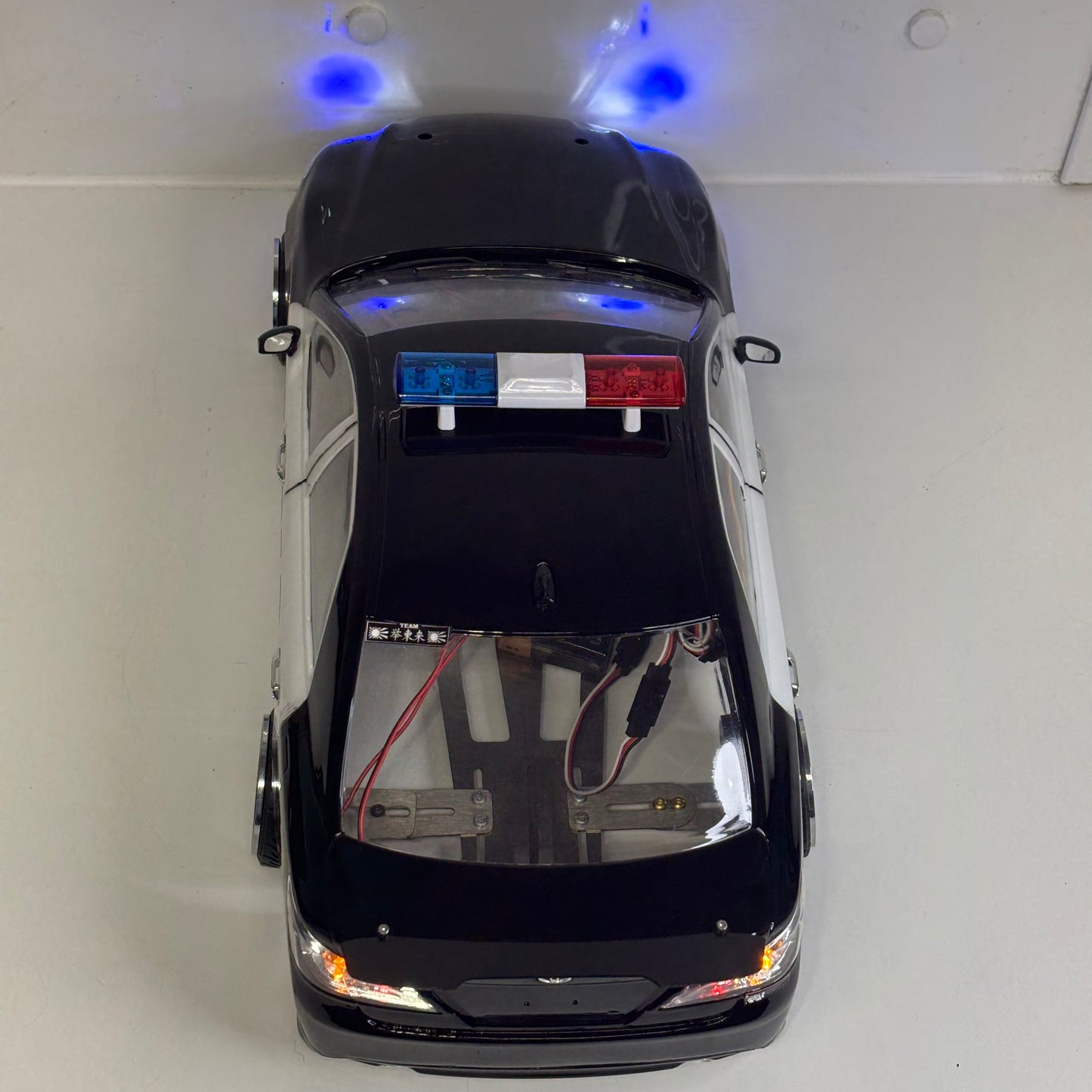Toyota Crown Mark X Police Bodyshell With Working Lights