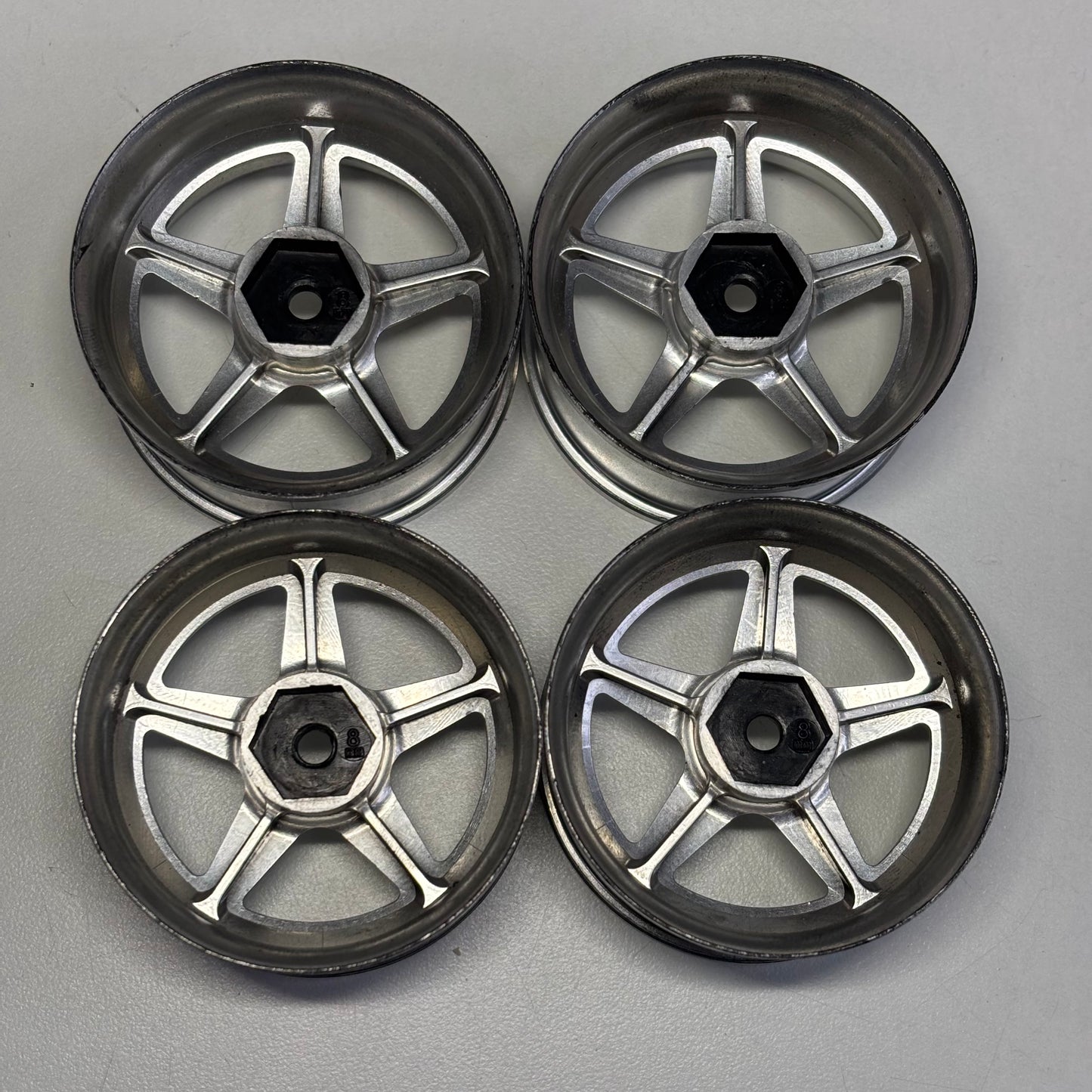 Lab Work Equip Wheels Offset 8mm Silver