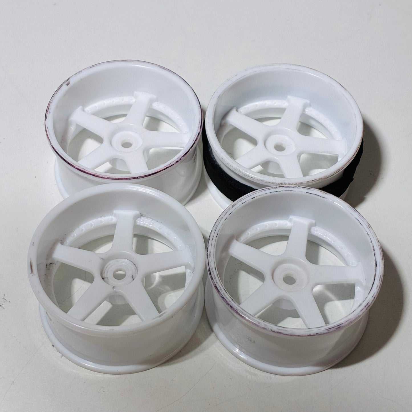 Yokomo 9mm Offset White Wheels