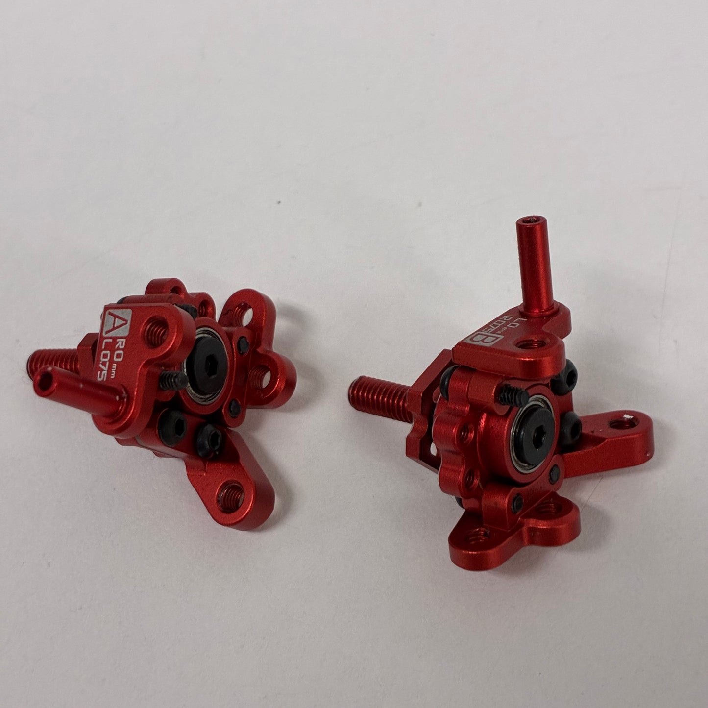 Team AD Knuckles AD-9012 Red Alloy Steering Blocks & Axles