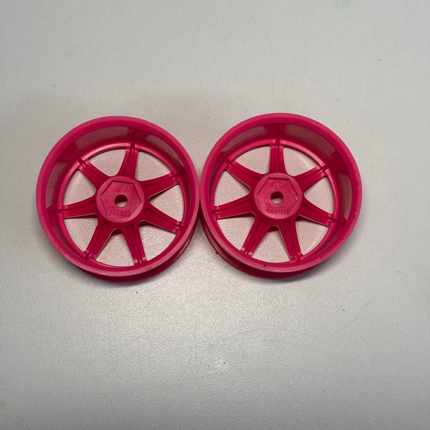 Overdose Work Emoticon Pink 26mm Offset 7 Pair