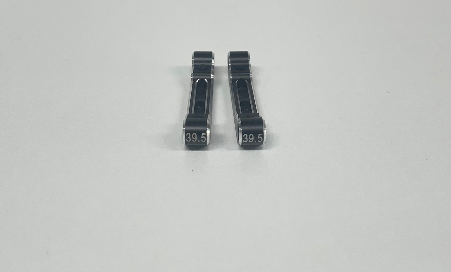 Yokomo Front Suspension Mounts Black Alloy 39.5 Pair YD2