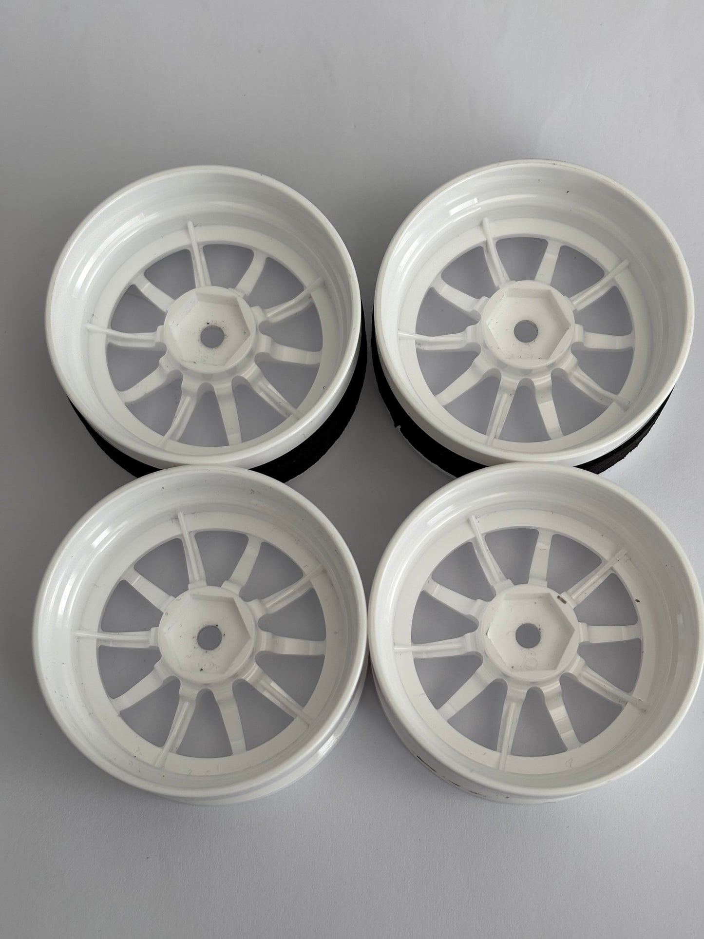 Reve D 6MM White Wheels