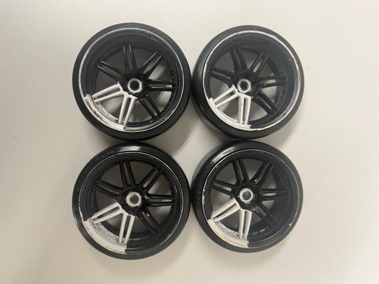 MST Wheels Black White With Tyres Outdoor FFF Zero Offset 5/11
