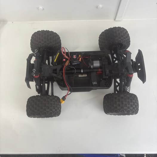 Arrma 4X4 Granite 3s Truck Buggy RC Car Brushless