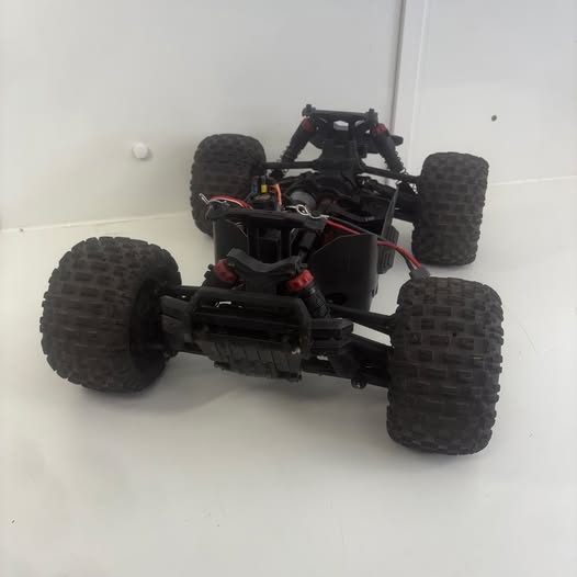 Arrma 4X4 Granite 3s Truck Buggy RC Car Brushless