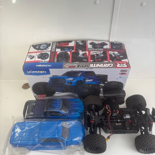 Arrma 4X4 Granite 3s Truck Buggy RC Car Brushless