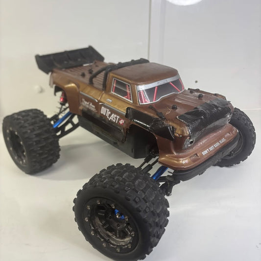 Arrma Outcast 4s Brushless RC Car