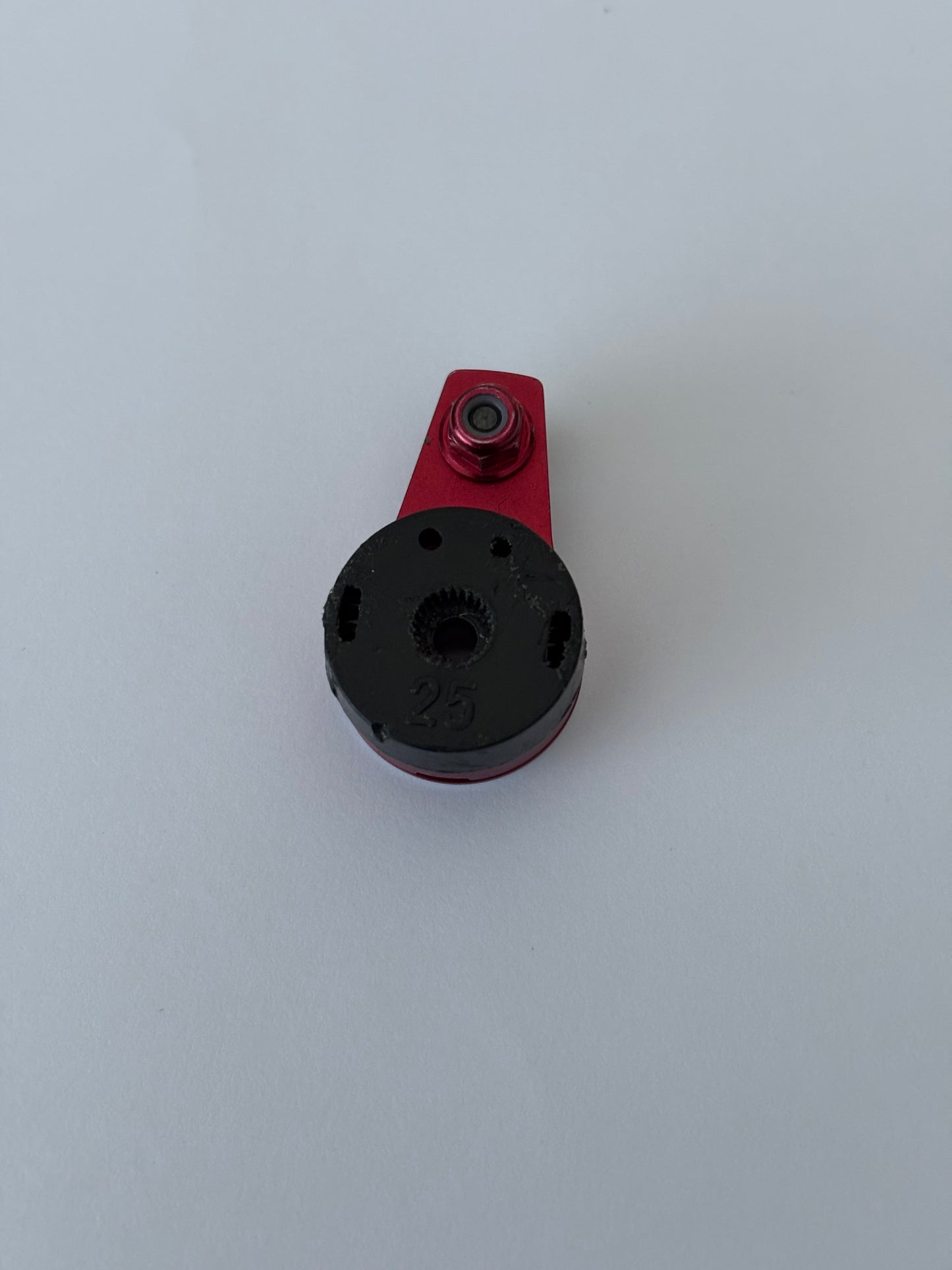 Overdose Servo Horn Saver Alloy 25T Red