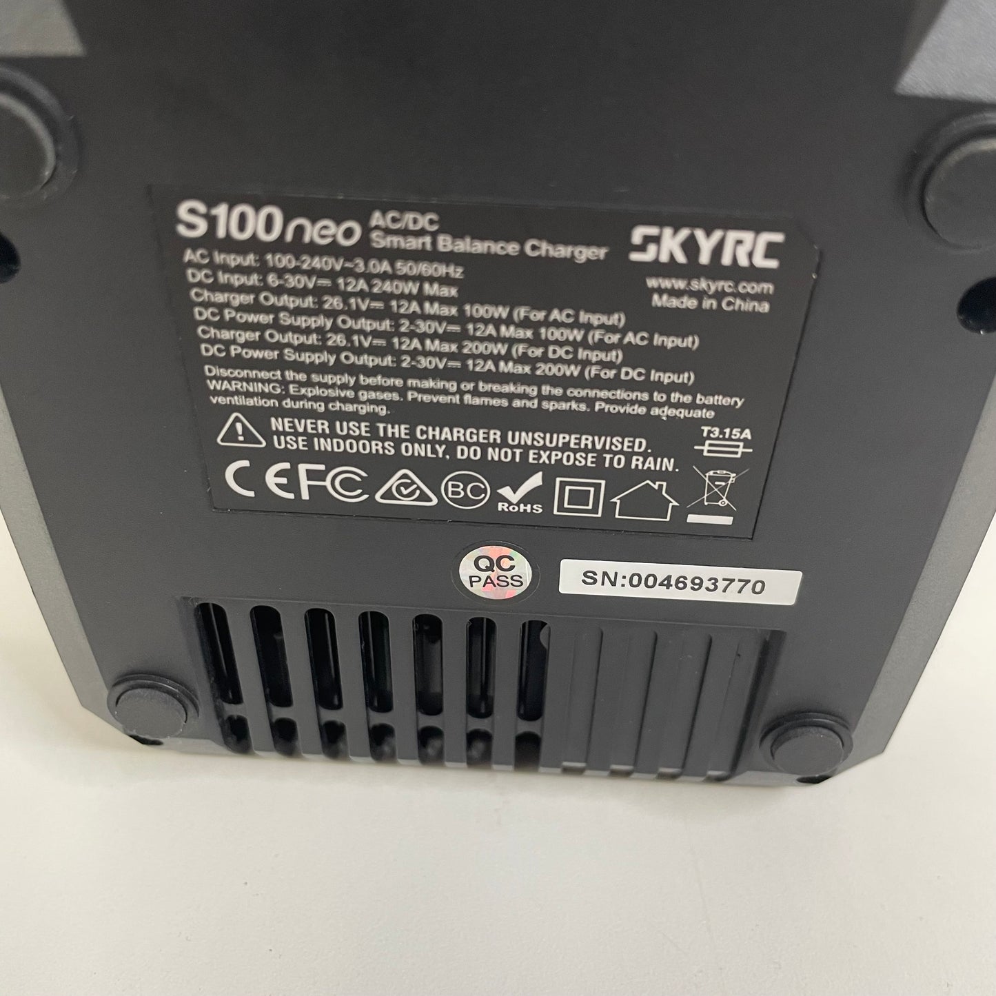 SKYRC S100 Neo AC/DC Smart Balance Charger