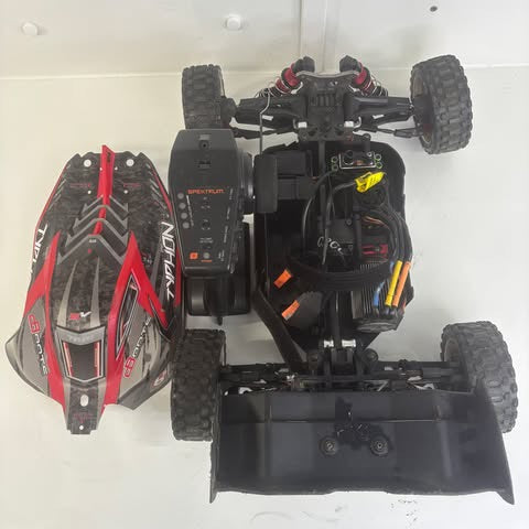 Arrma Typhon 6S Brushless Buggy BLX