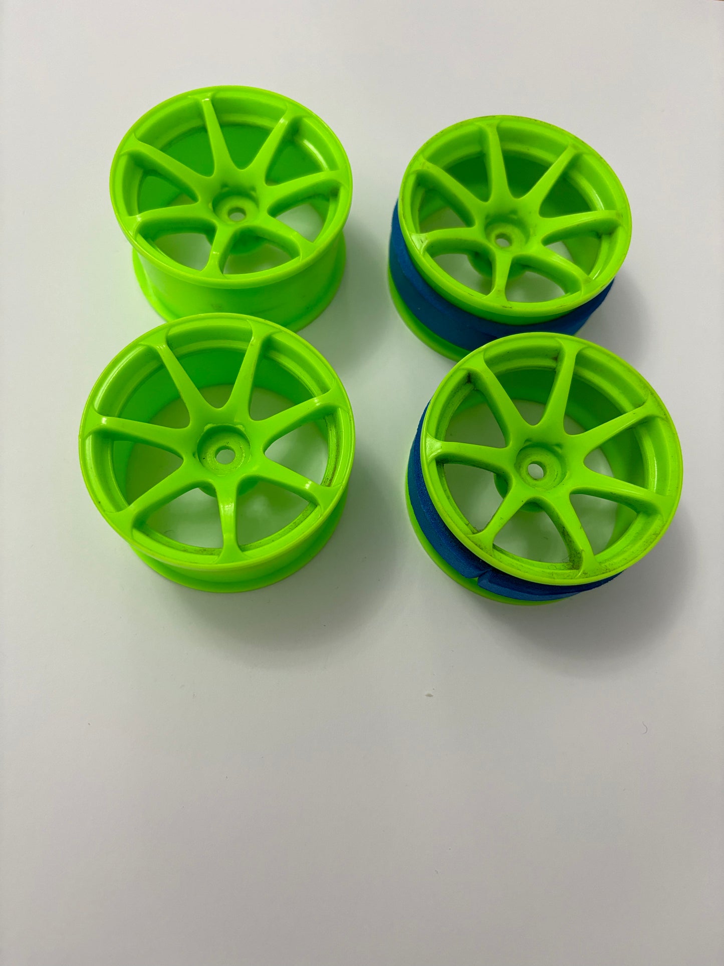 Advan AVS 7 Offset 5 Wheels Green