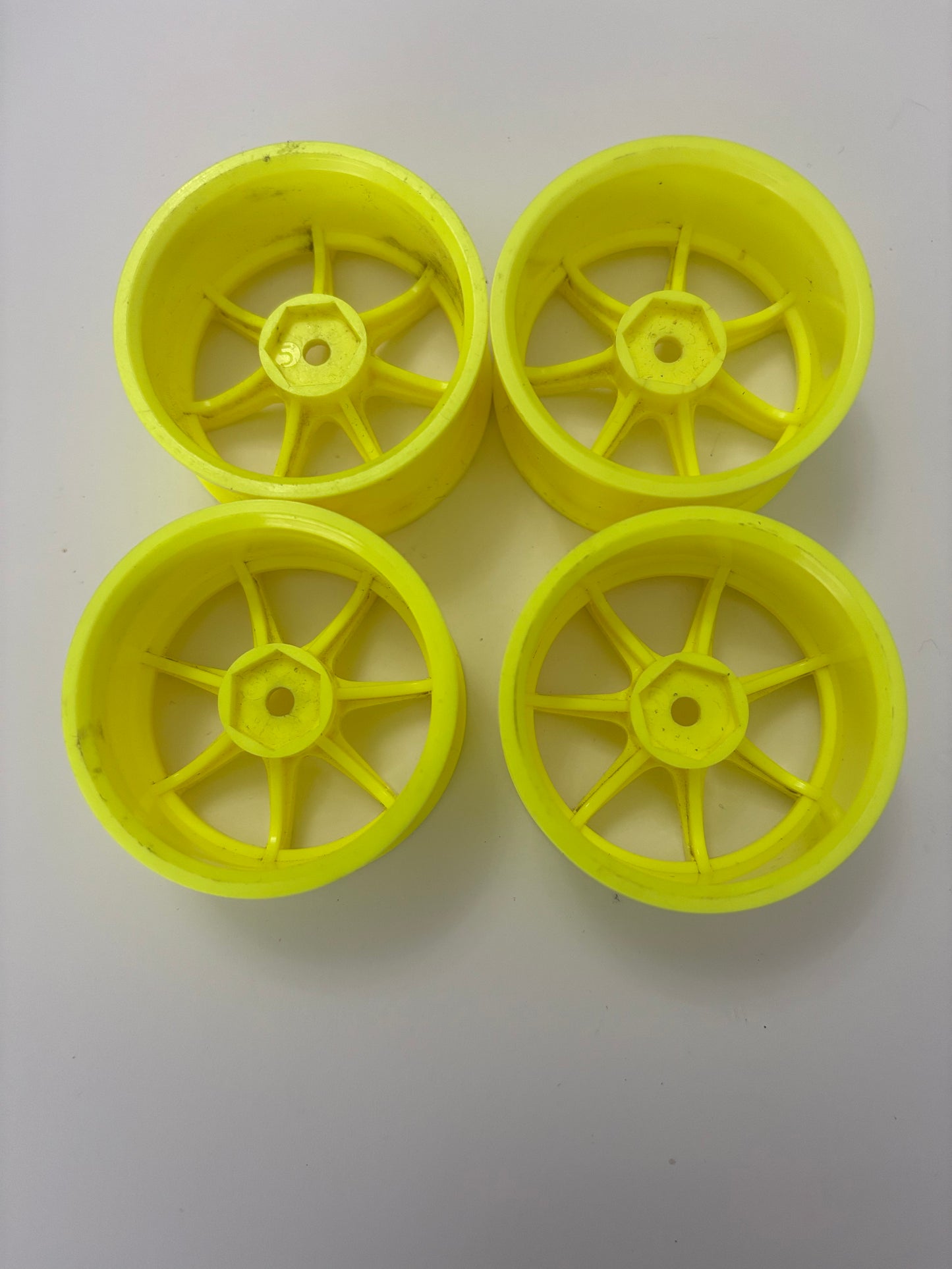 AVS Wheels Yellow Offset 5