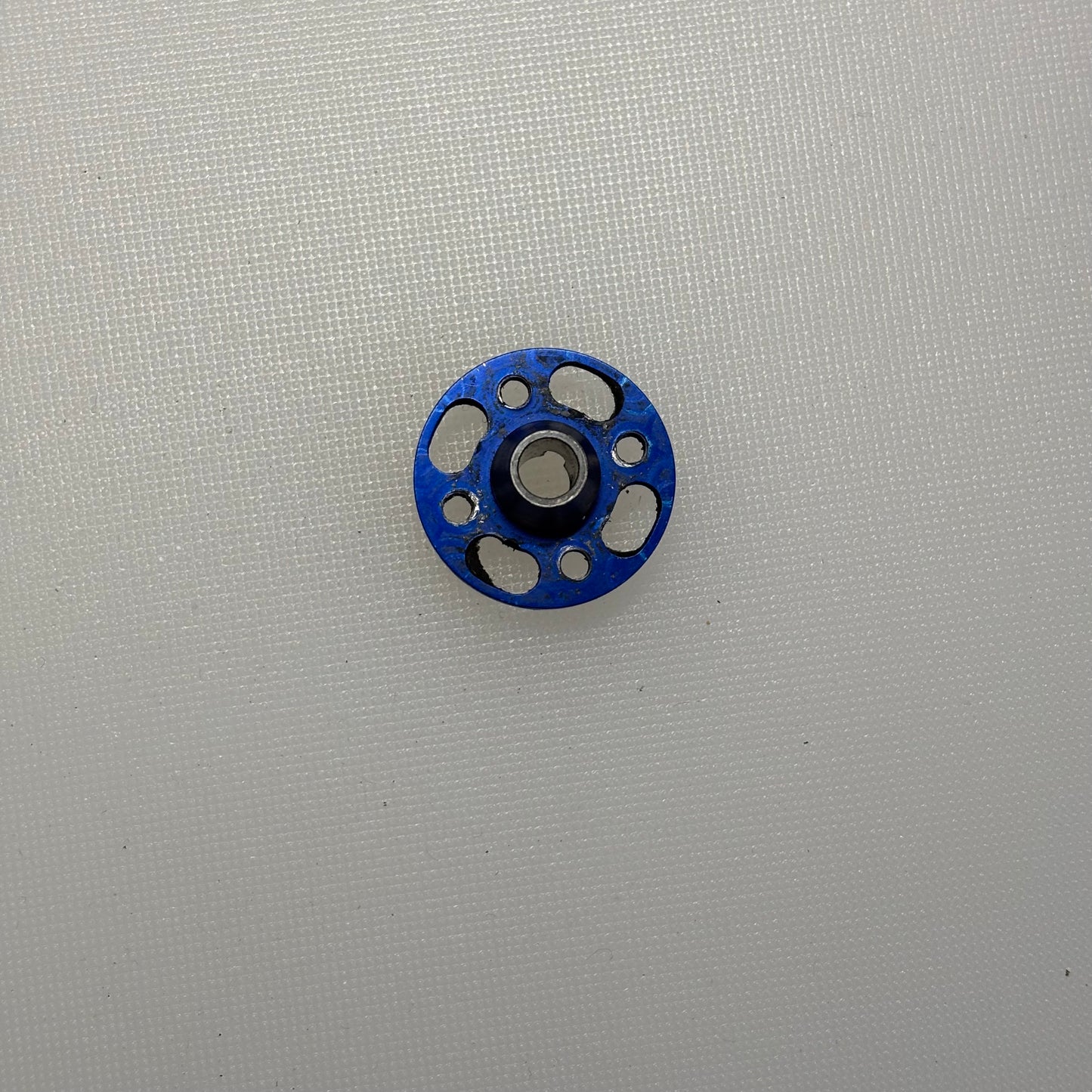 Yokomo Blue Alloy Spur Gear Holder