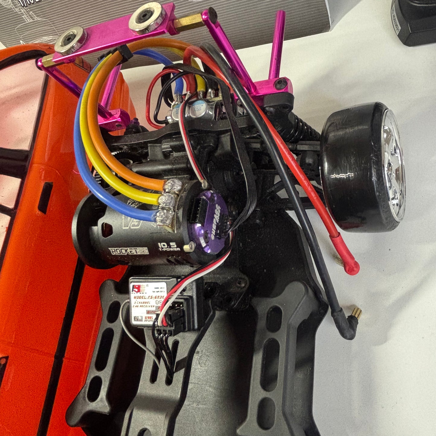 Yokomo RD1.0 RTR Drift Set Up Brushless BMW E36 Touring