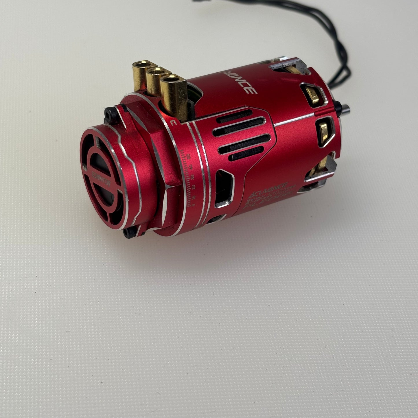 Acuvance Fledge 10.5 Motor Red Brushless Sensored With Fan