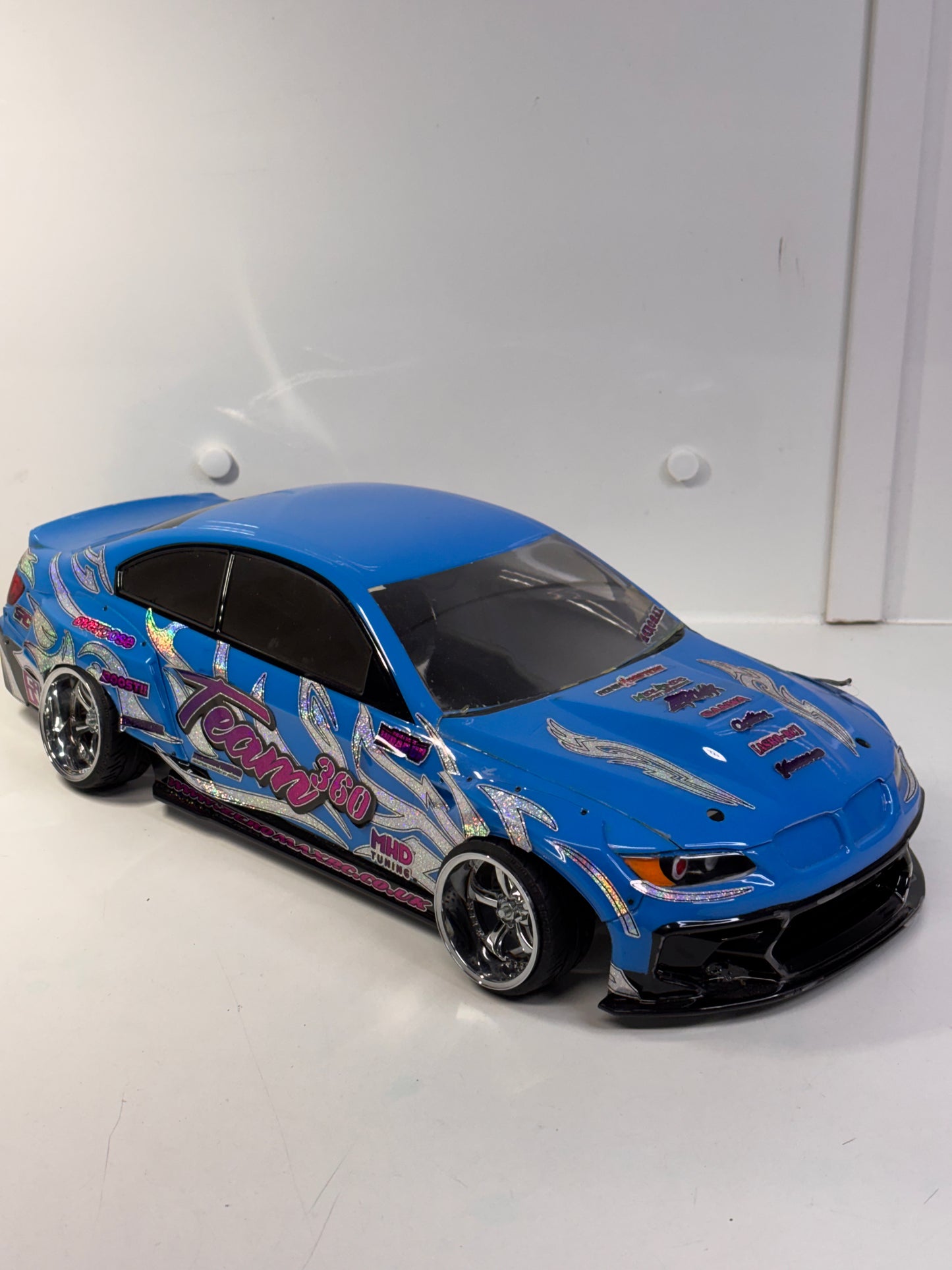BMW M2 Aplastics Bodyshell with LED Kit Zeromax Livery