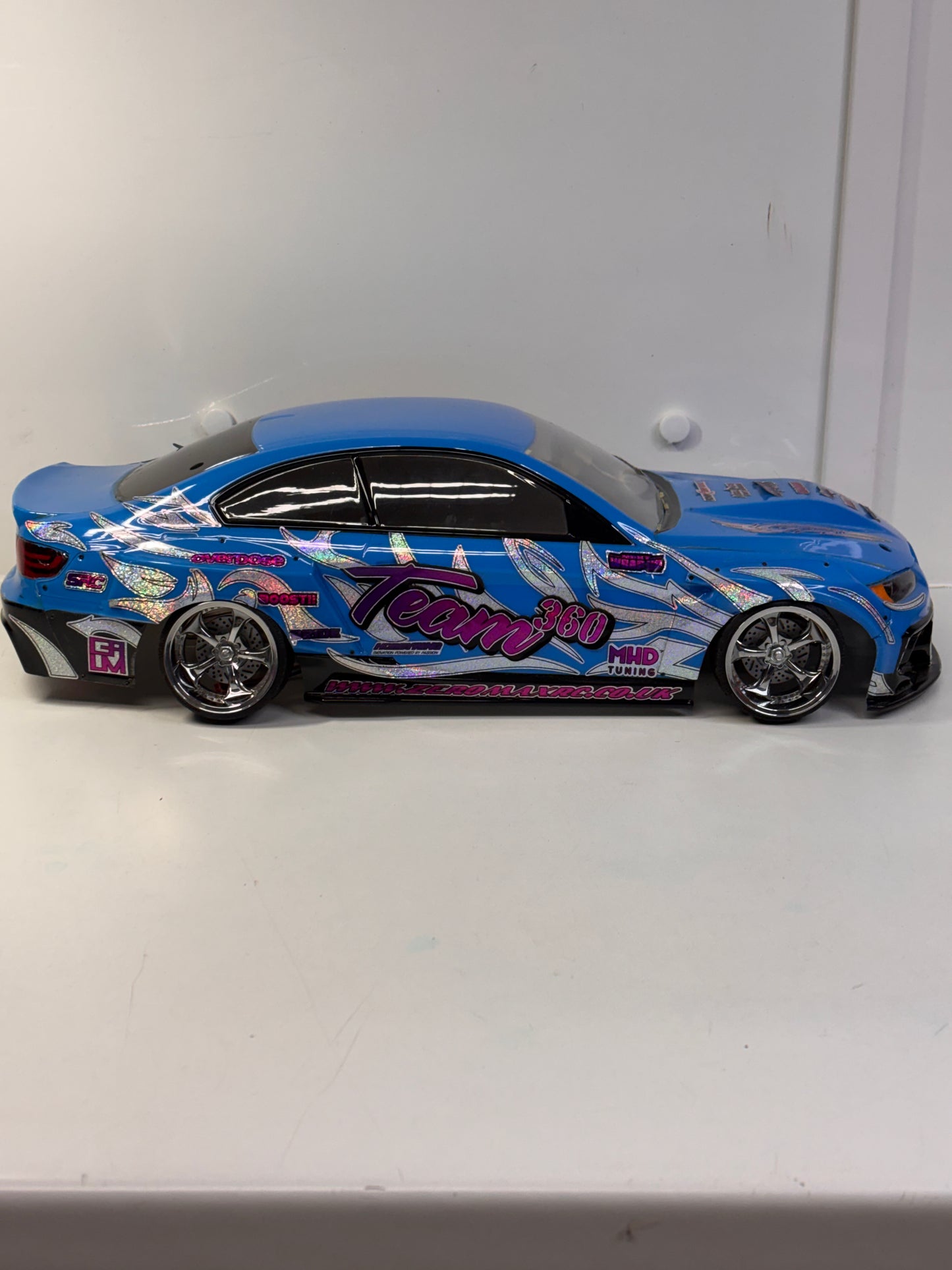 BMW M2 Aplastics Bodyshell with LED Kit Zeromax Livery
