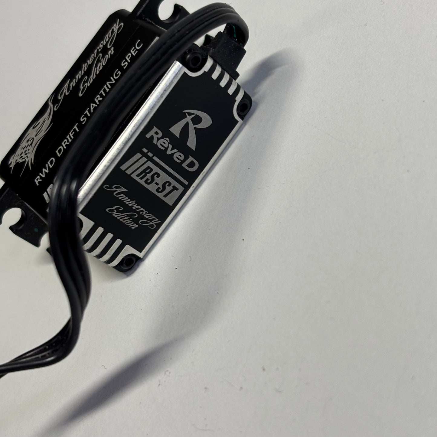 Reve D Anniversary Edition Black Silver Programmable Servo