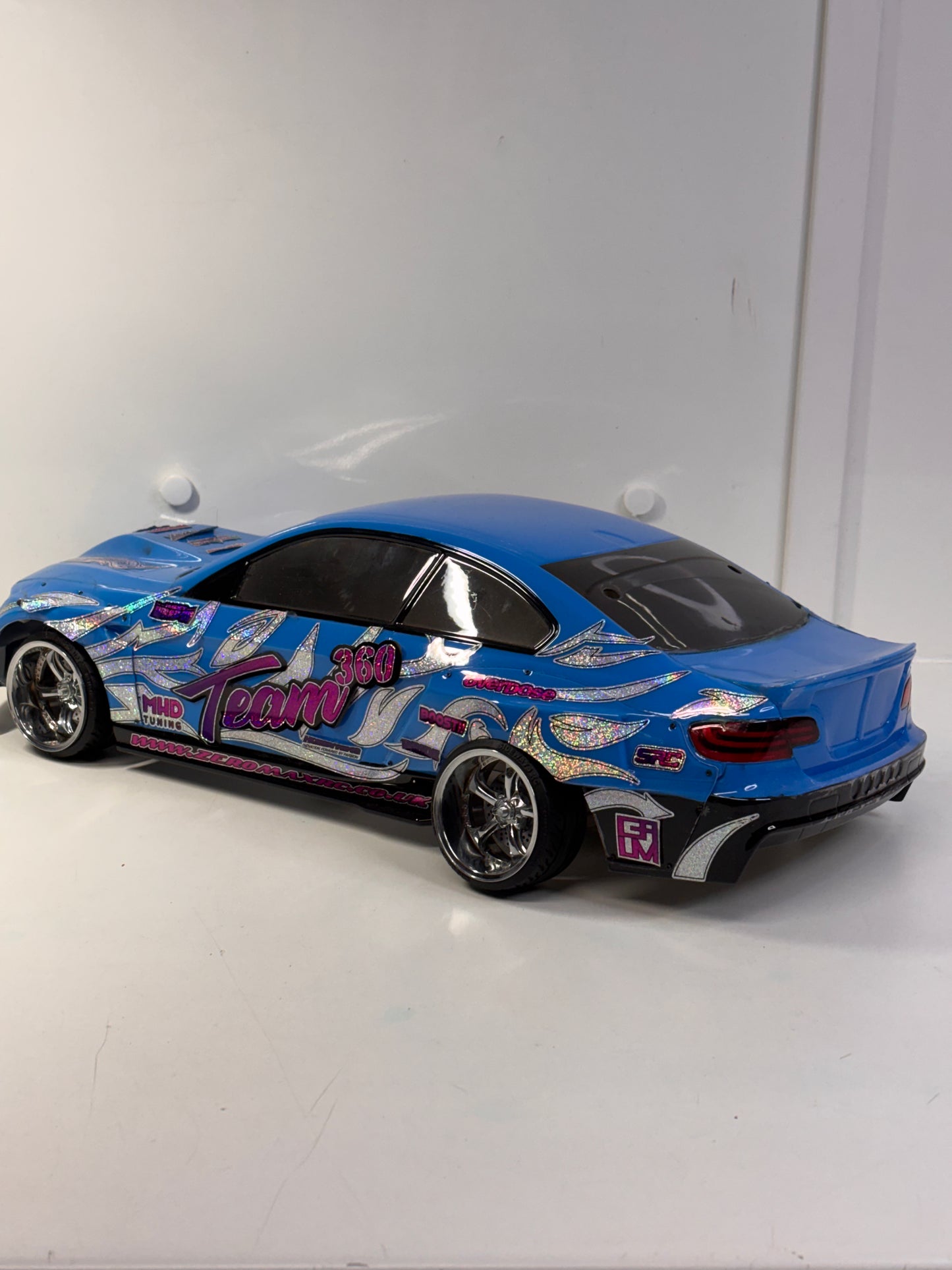 BMW M2 Aplastics Bodyshell with LED Kit Zeromax Livery