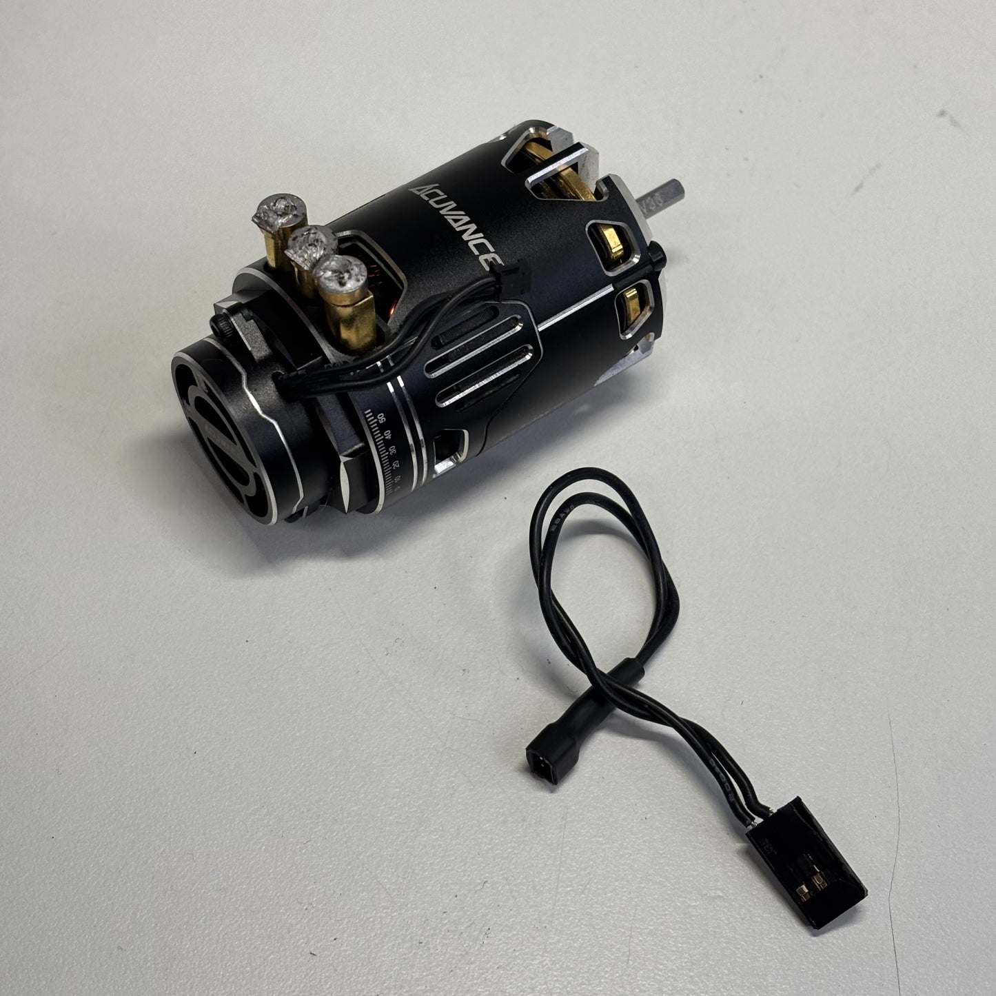 Acuvance Fledge 10.5 Black Alloy Motor & Built in Fan LV38 Rotor