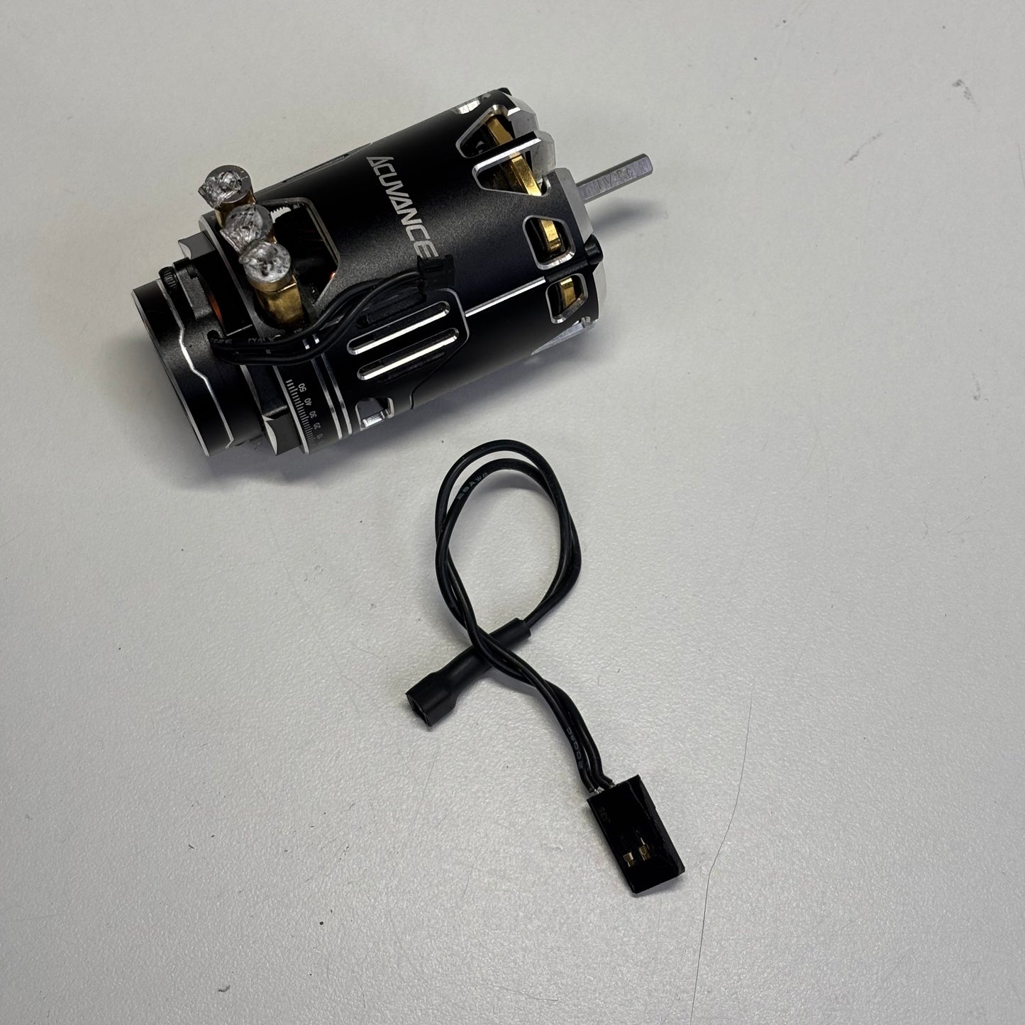 Acuvance Fledge 10.5 Black Alloy Motor & Built in Fan LV38 Rotor