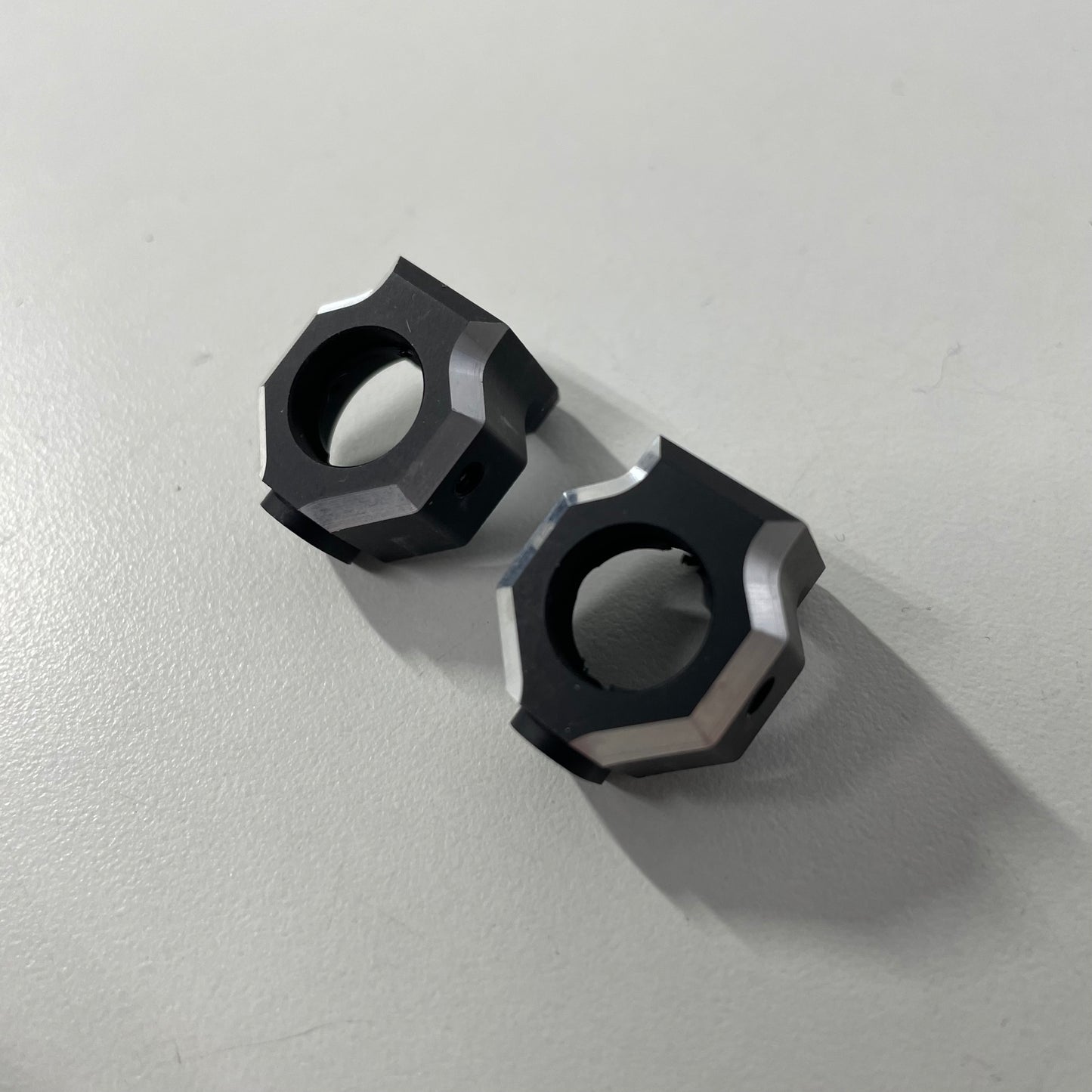 Sakura D3 D4 Rear Hubs Black Alloy