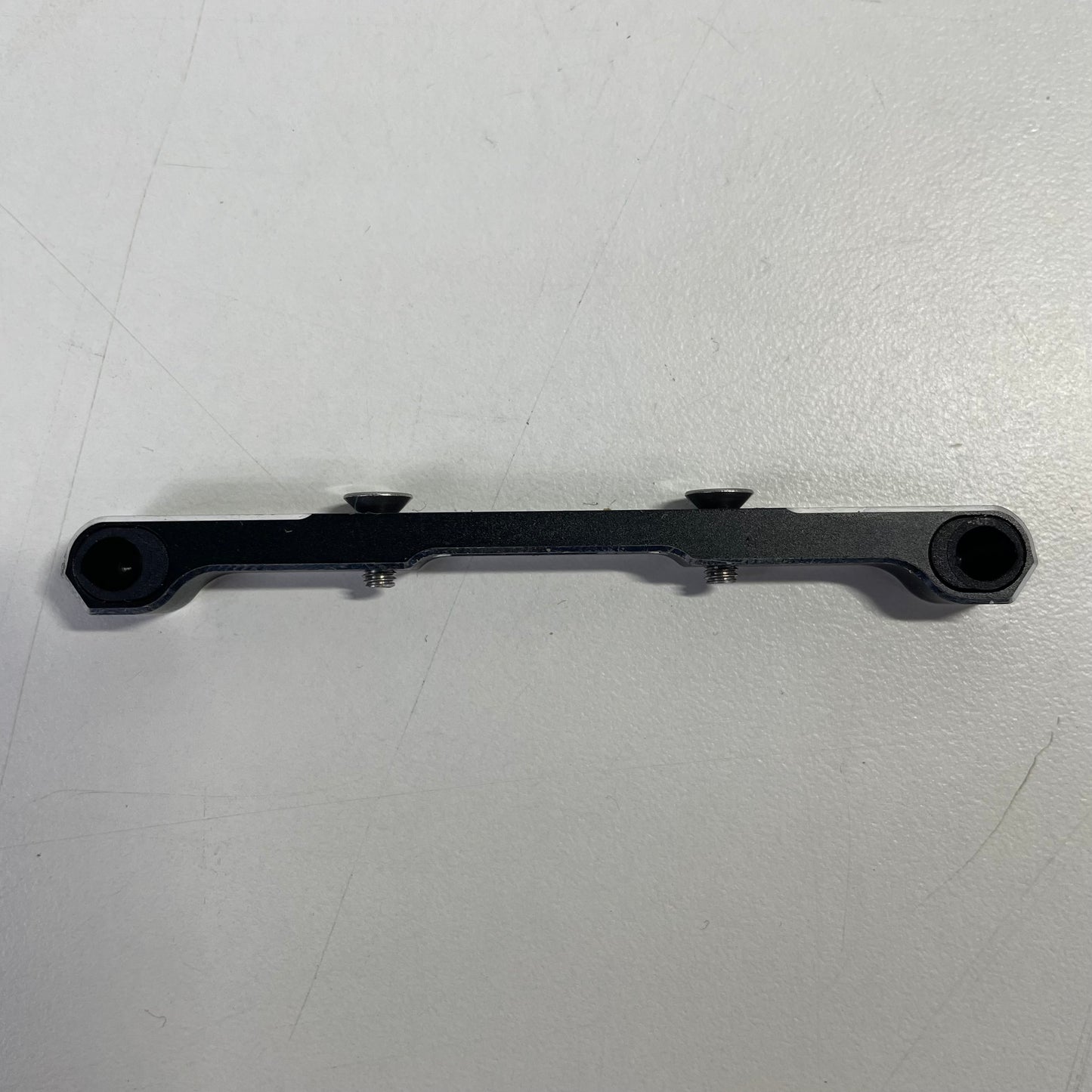 Reve D 68.0-71.2 Black Alloy Suspension Mount