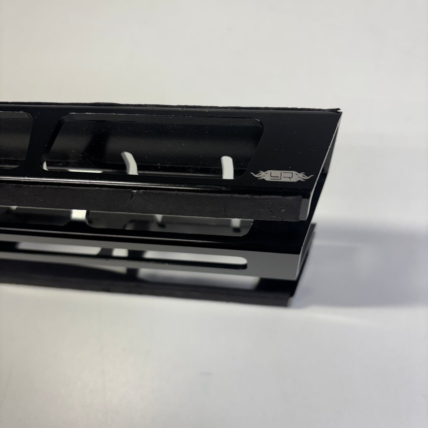 Yeah Racing Alloy Chassis Stand & Shock Holder