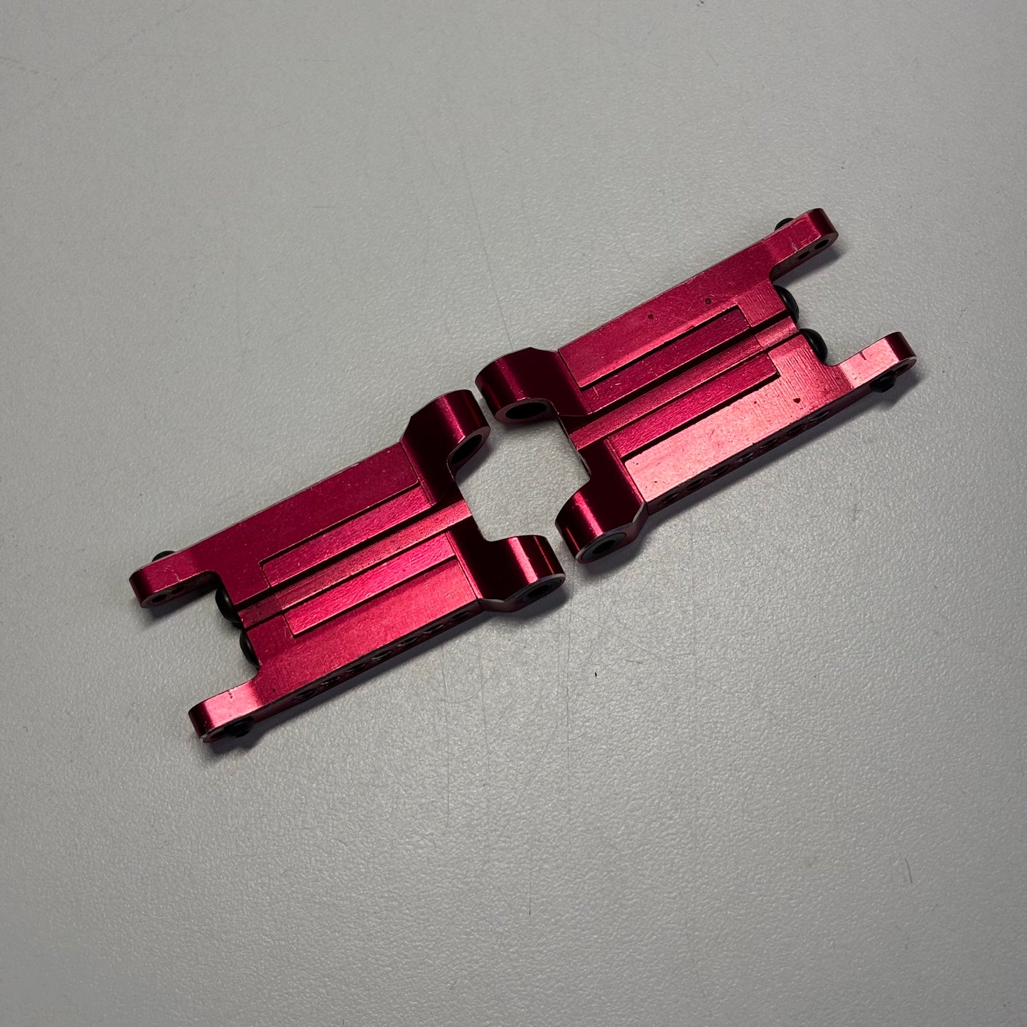 Wrap Up Next FSG Rear Lower Arms Red Alloy