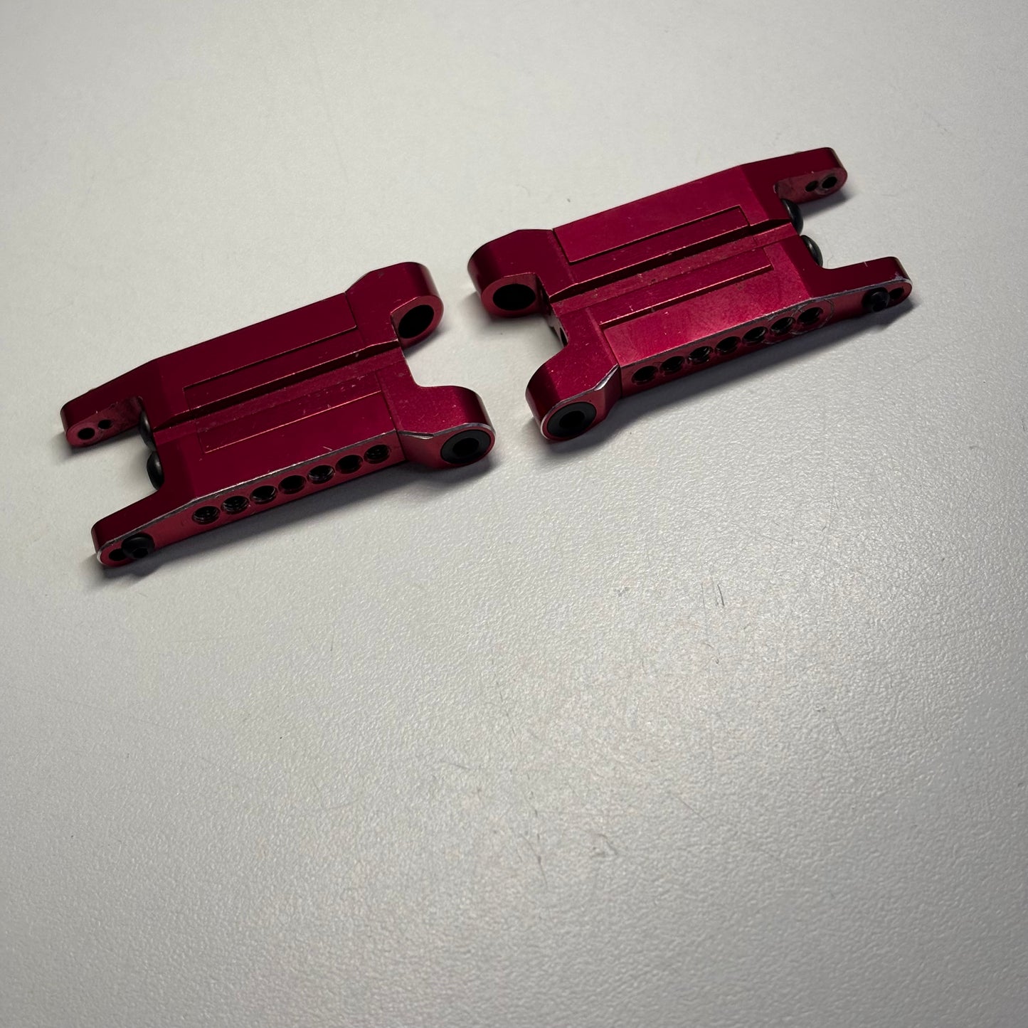 Wrap Up Next FSG Rear Lower Arms Red Alloy