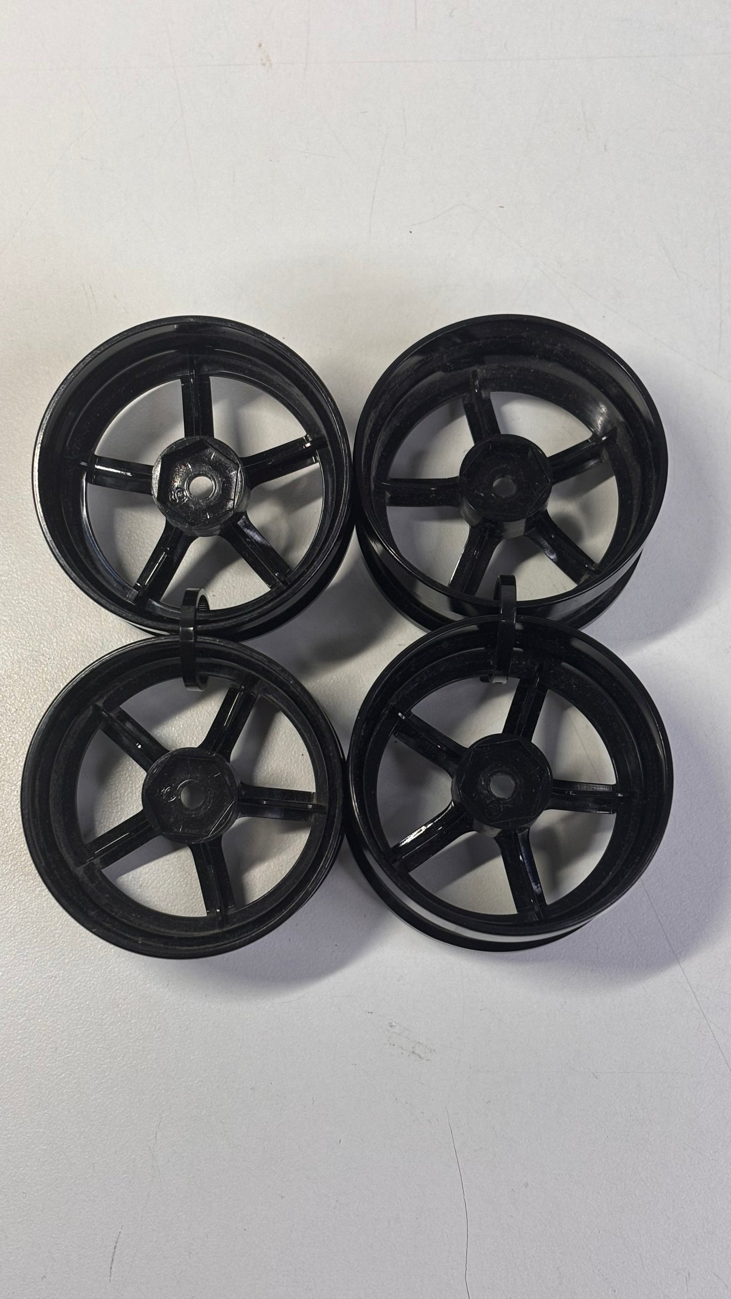 Reve D Black 5 Spoke wheels Offset 6