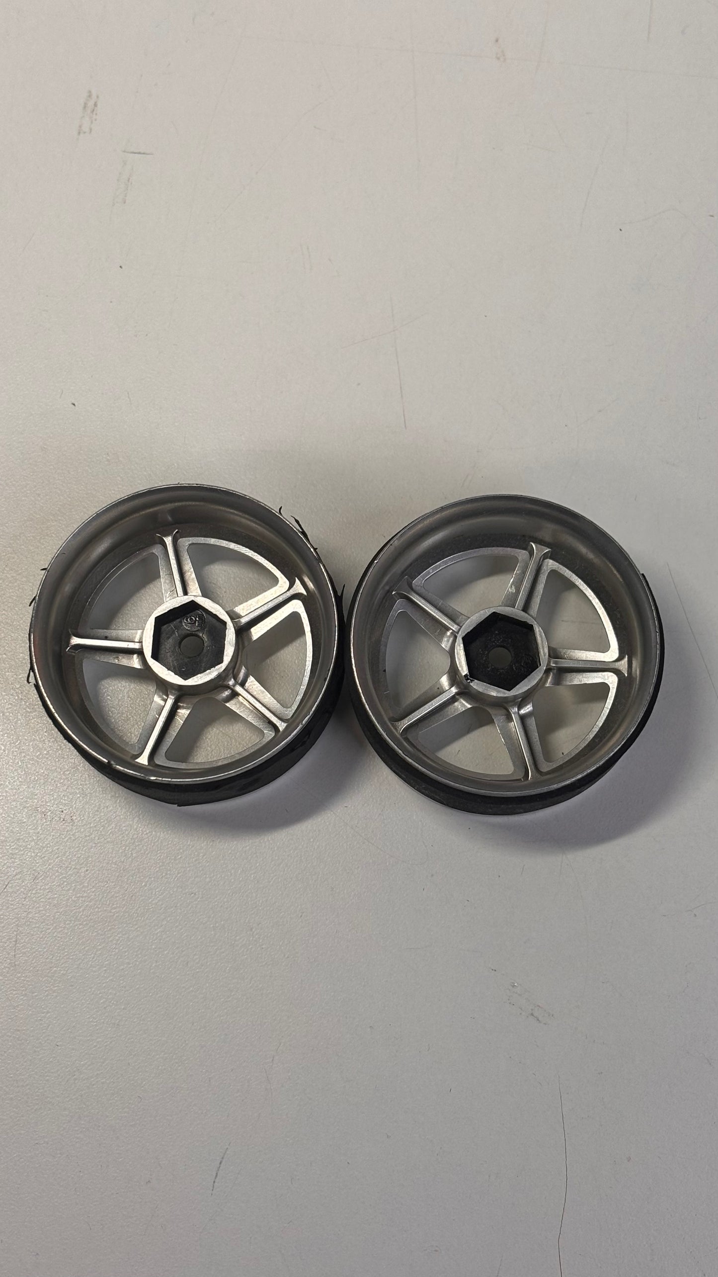 Lab Work Equip Wheels Pair Offset 6 Silver
