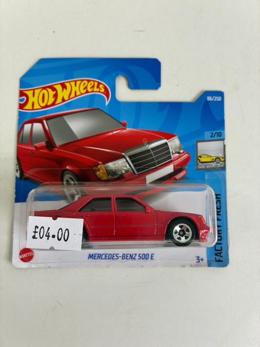 Hot Wheels 'MERCEDES-BENZ 500 E